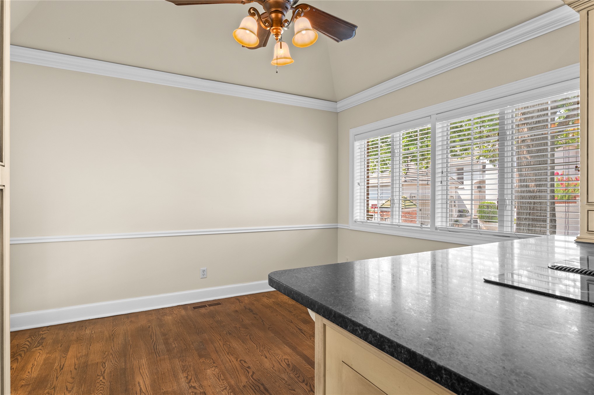4807 S Yorktown Court Tulsa OK 74105