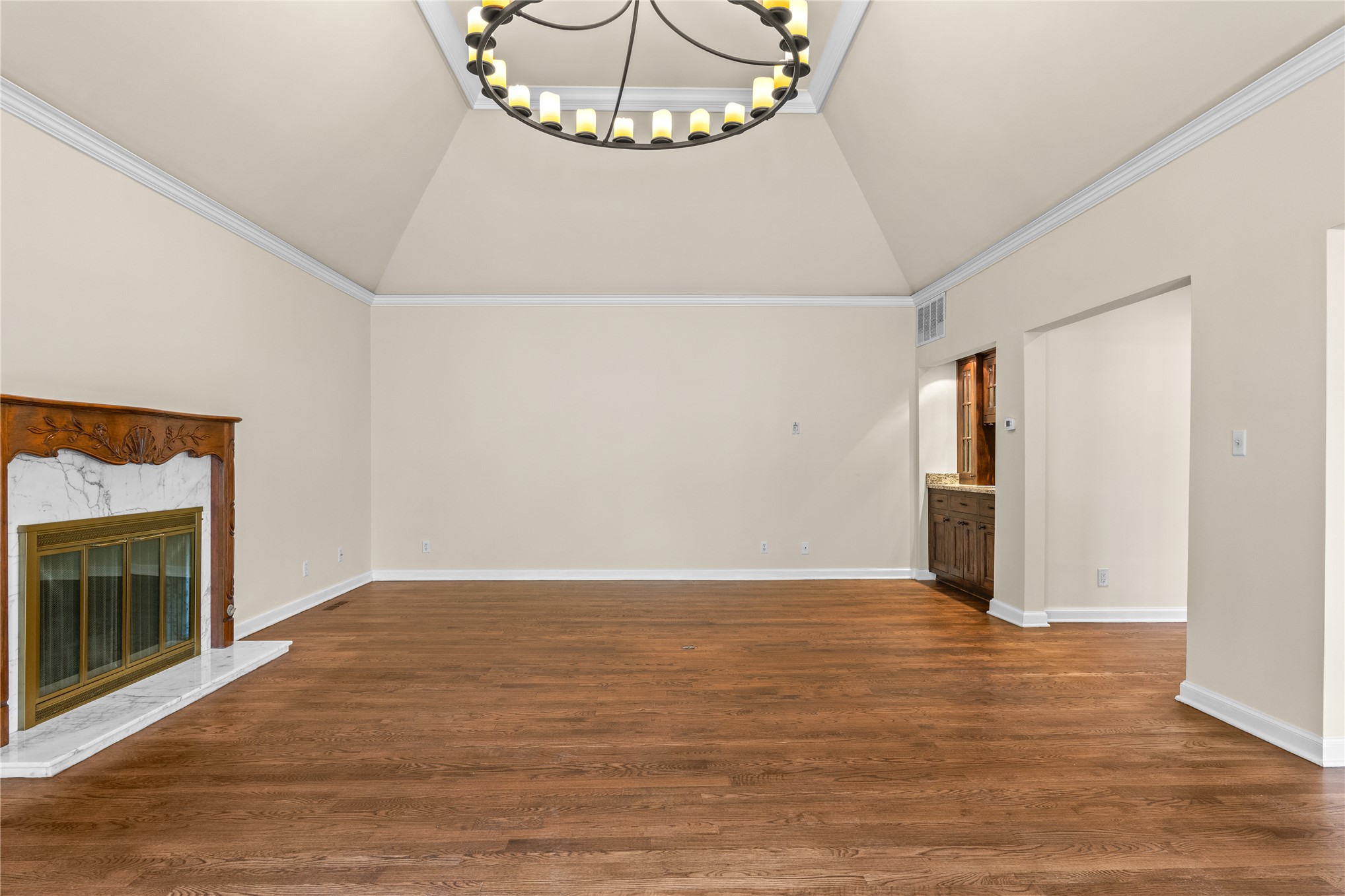 4807 S Yorktown Court Tulsa OK 74105
