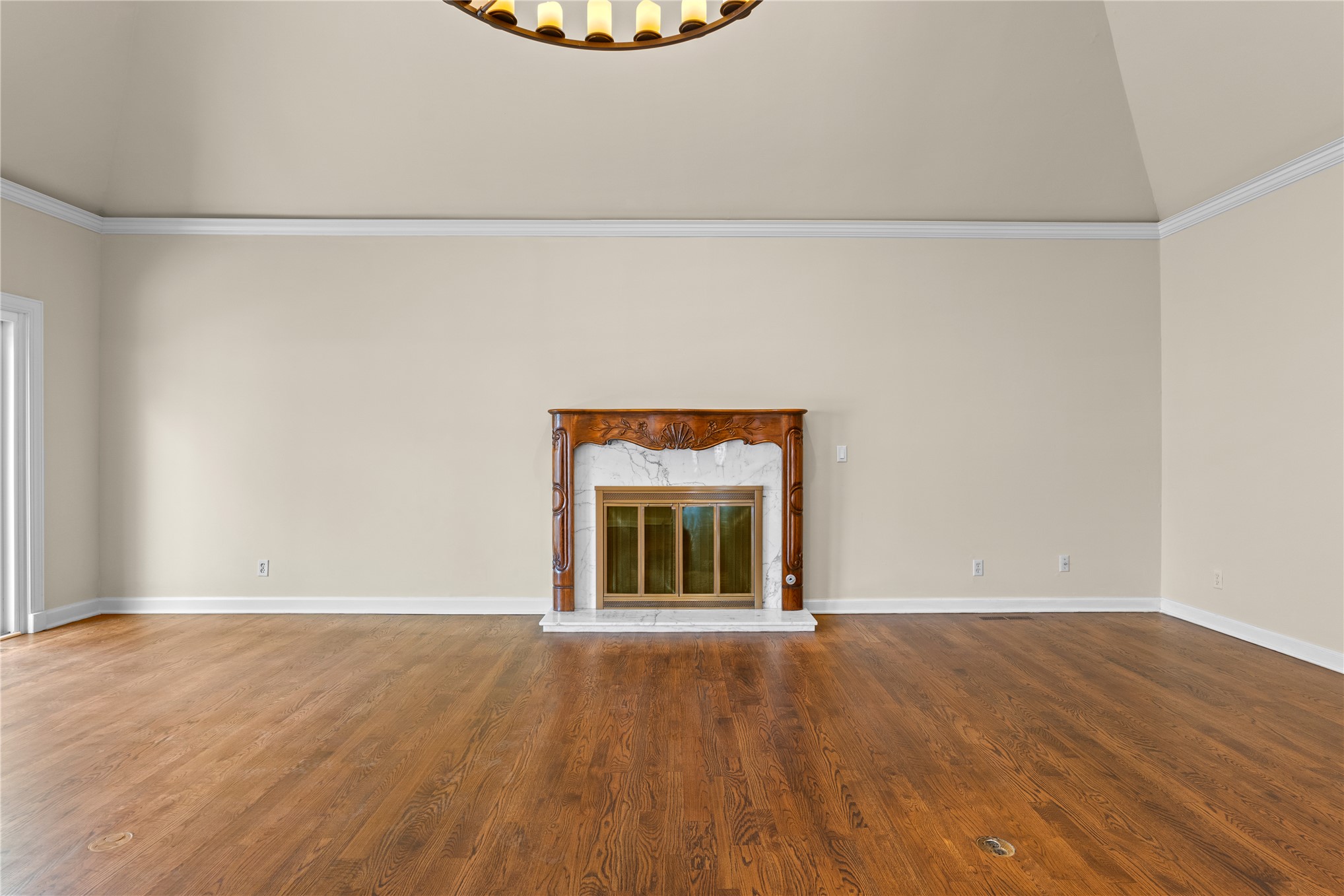 4807 S Yorktown Court Tulsa OK 74105