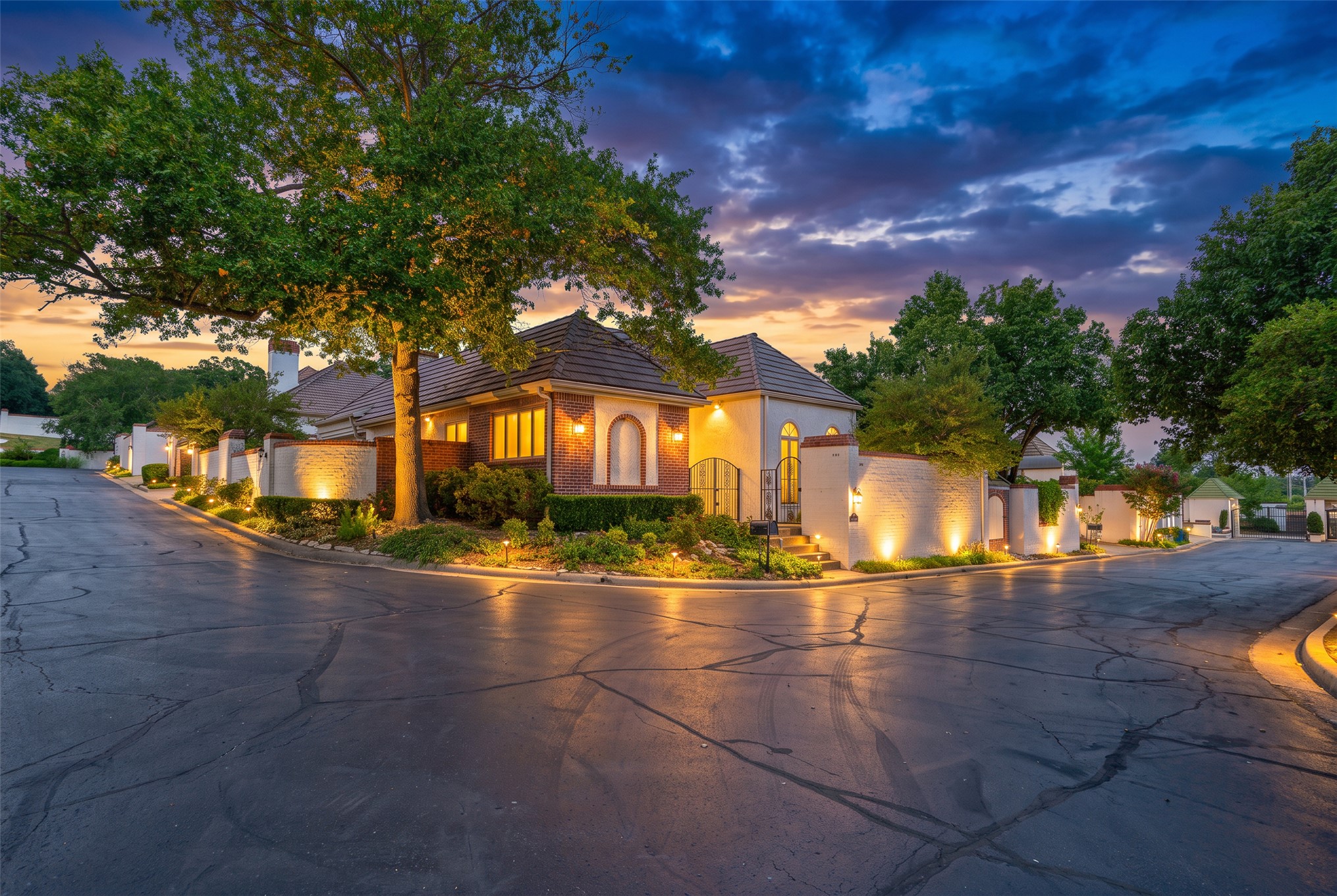 4807 S Yorktown Court Tulsa OK 74105