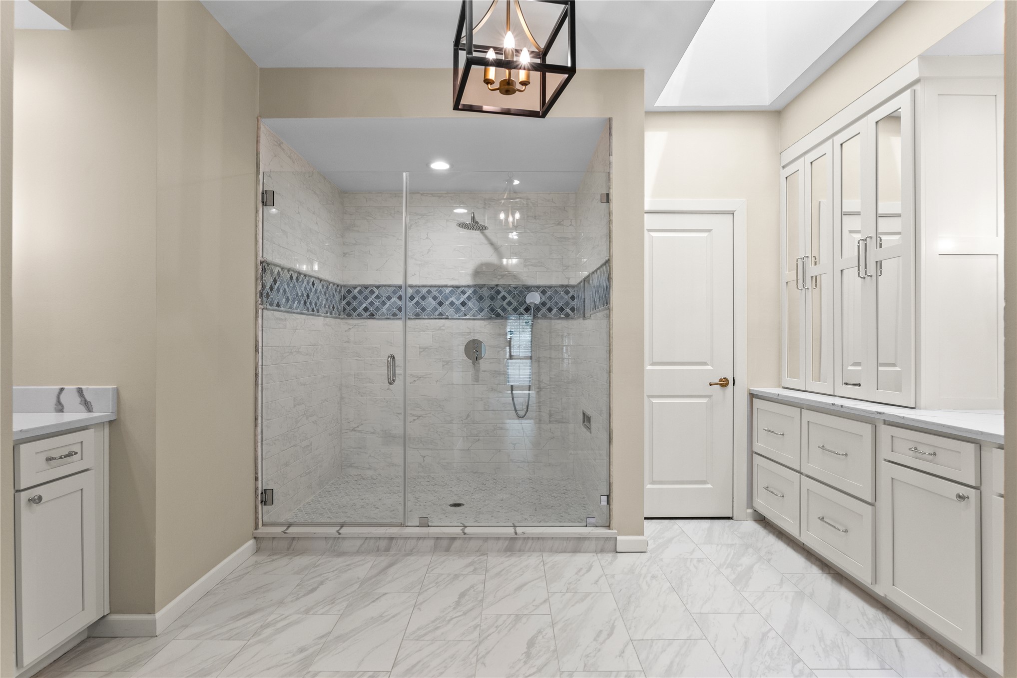 4807 S Yorktown Court Tulsa OK 74105