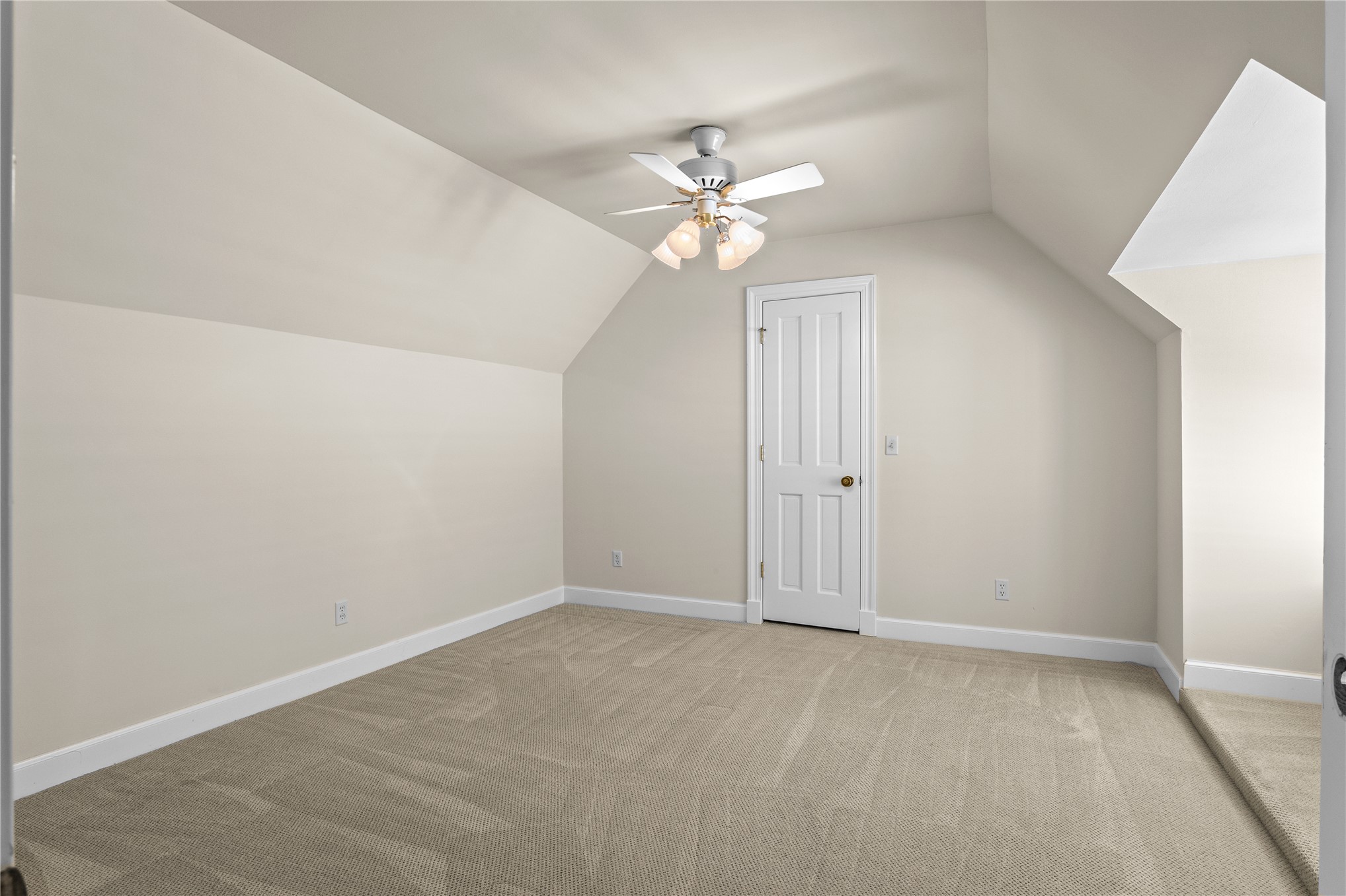 4807 S Yorktown Court Tulsa OK 74105