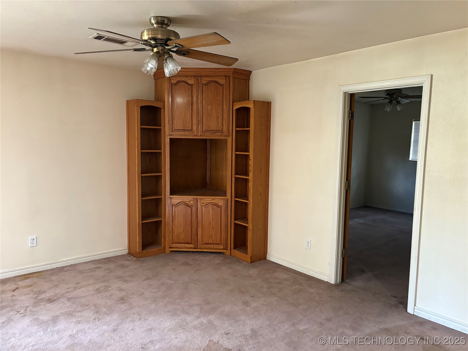 215 E Leecraft Colbert OK 74733