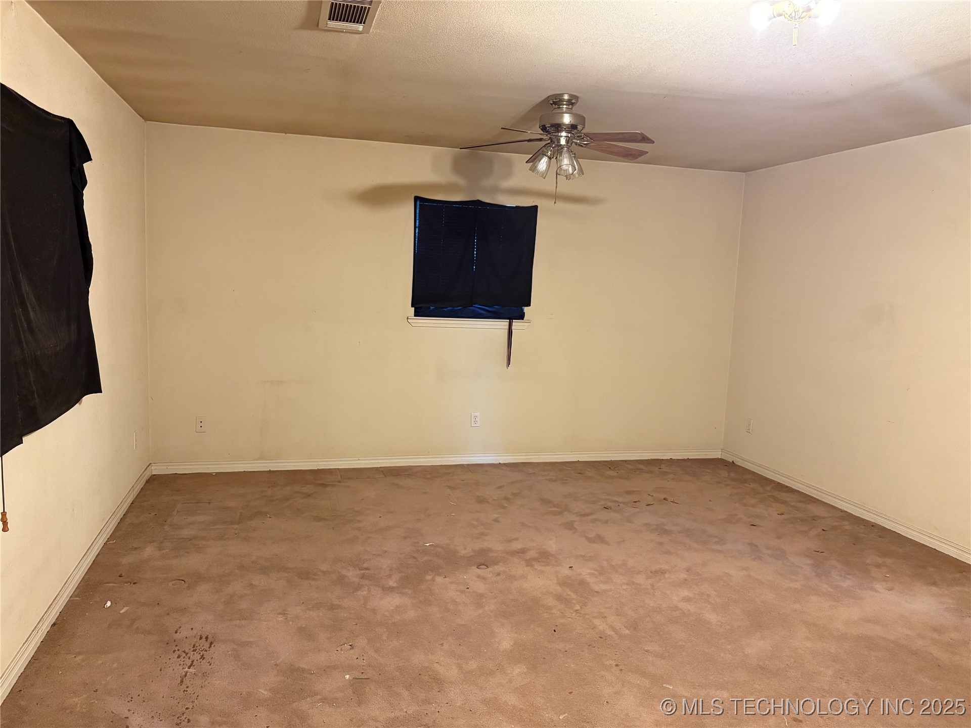 215 E Leecraft Colbert OK 74733