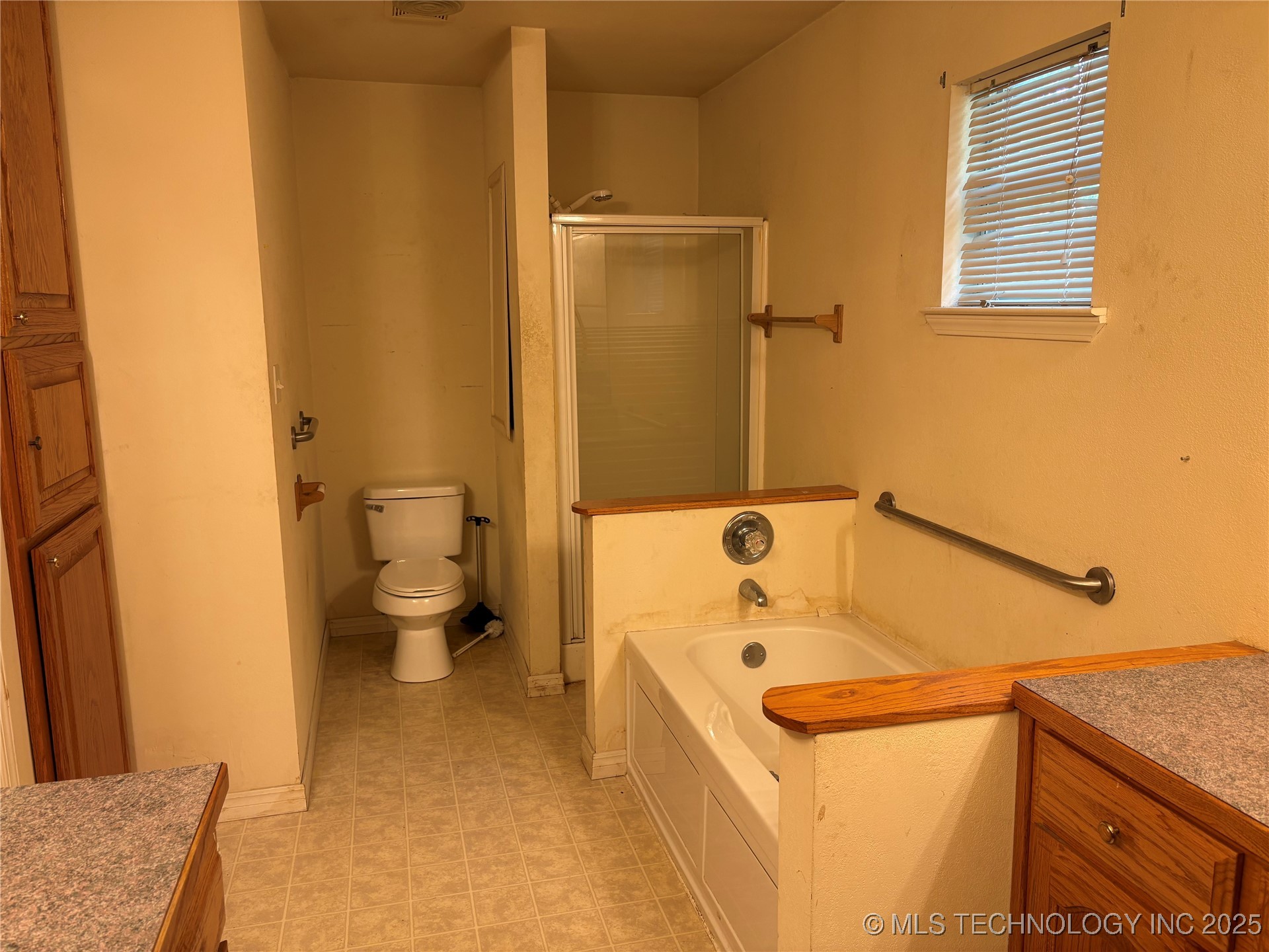 215 E Leecraft Colbert OK 74733