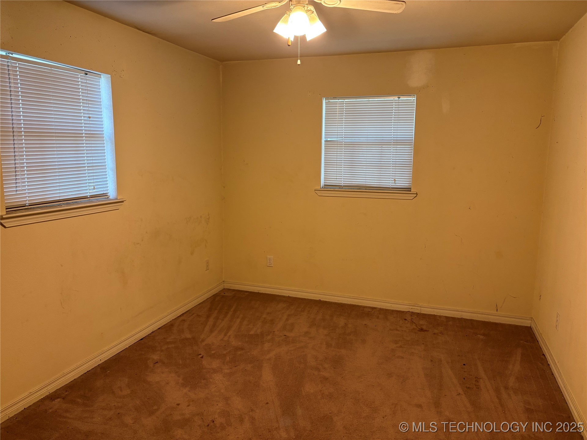 215 E Leecraft Colbert OK 74733