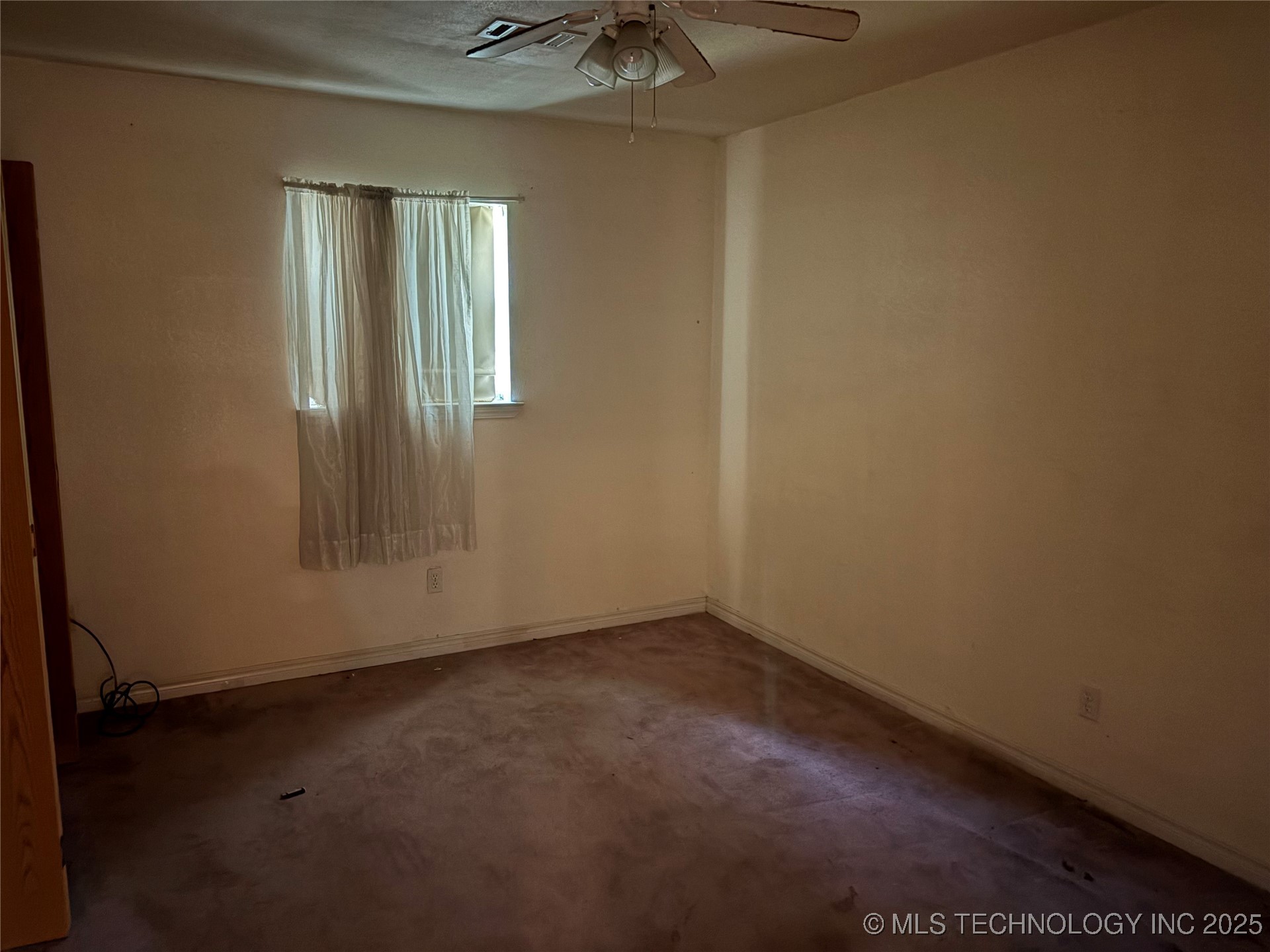 215 E Leecraft Colbert OK 74733