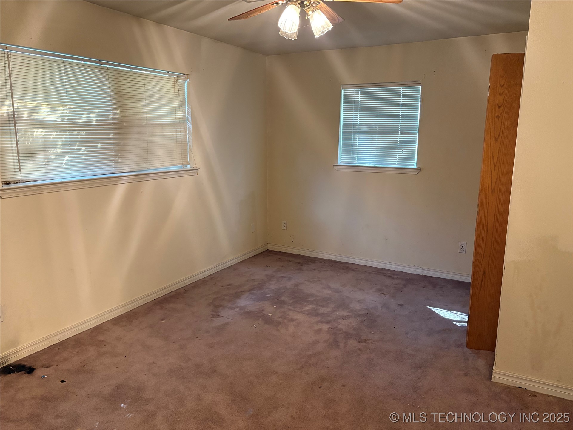 215 E Leecraft Colbert OK 74733