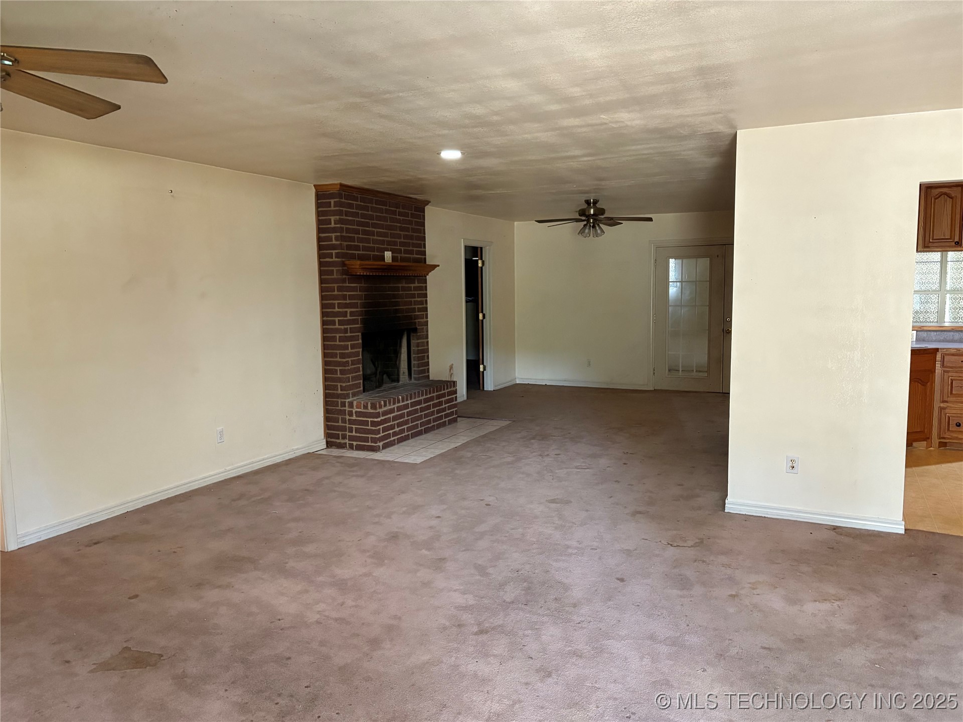 215 E Leecraft Colbert OK 74733