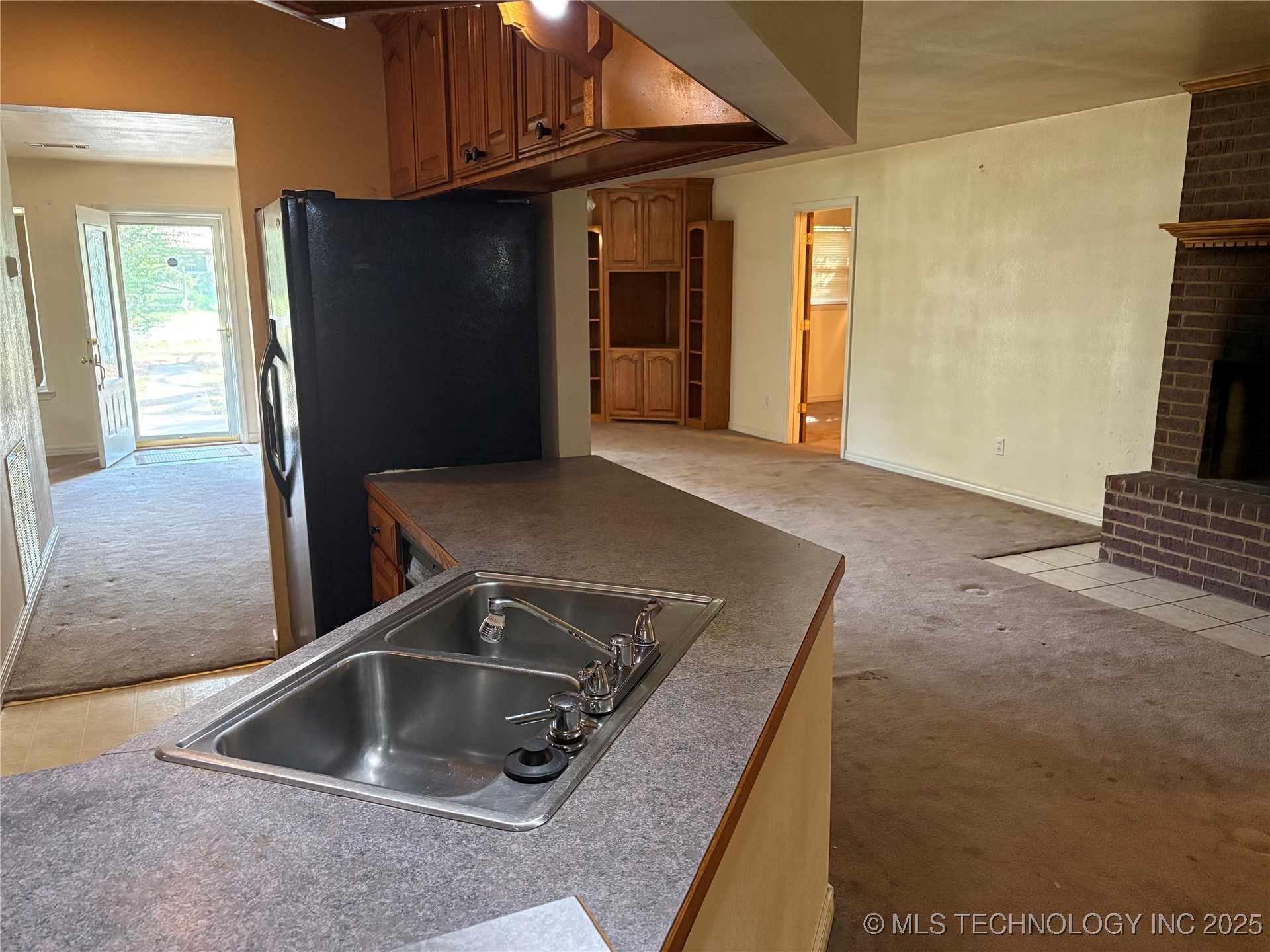 215 E Leecraft Colbert OK 74733
