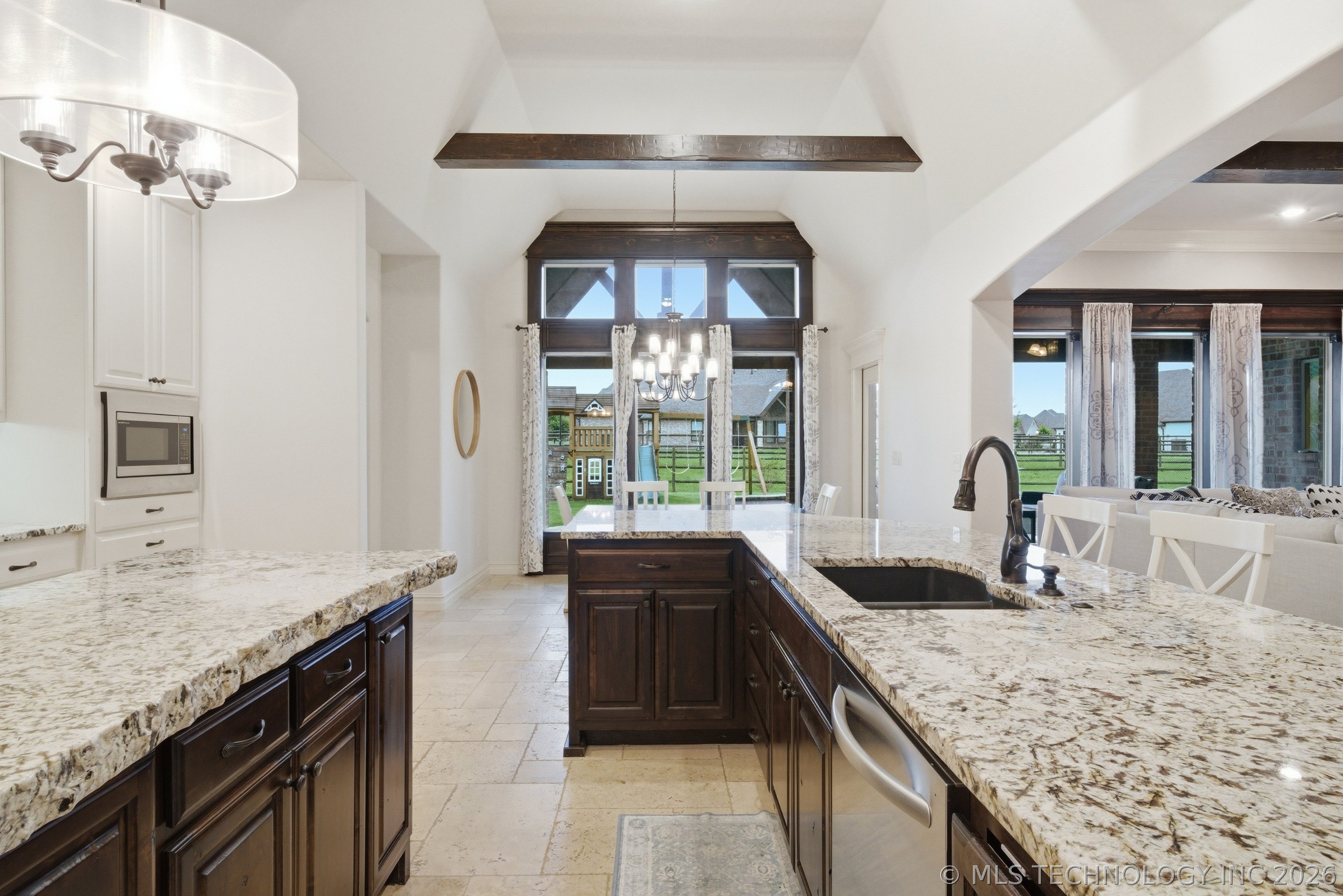 6302 N Twin Creeks Drive Owasso OK 74055