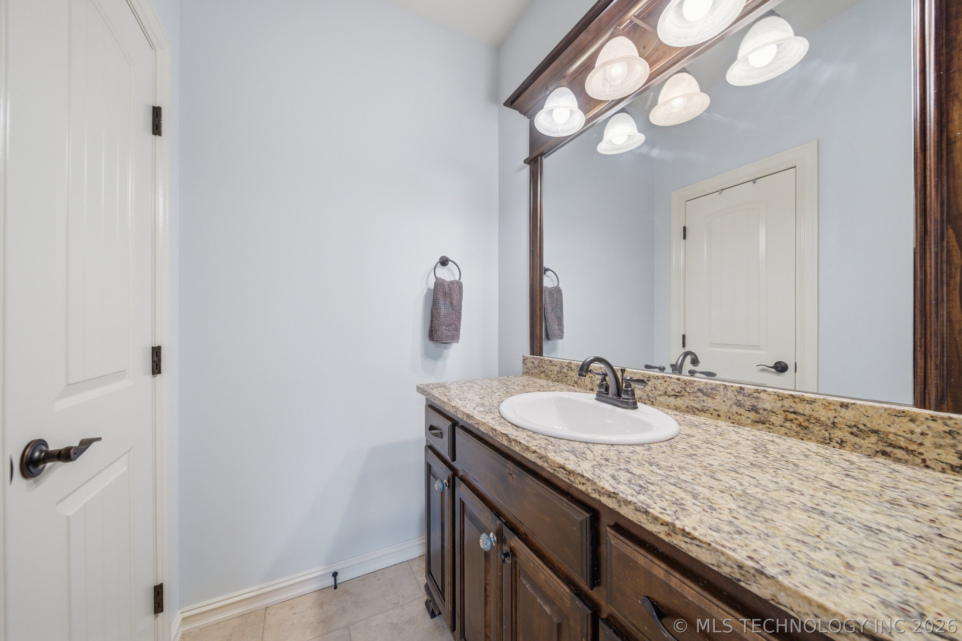 6302 N Twin Creeks Drive Owasso OK 74055