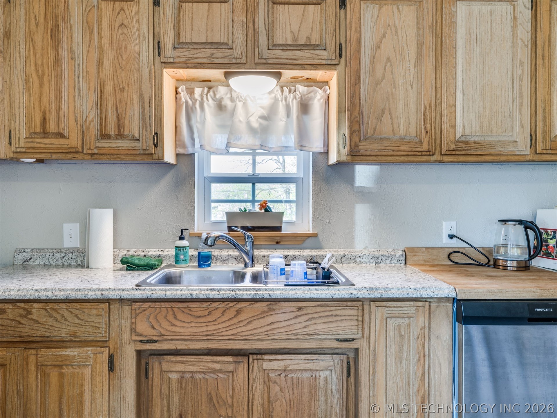 211 E 2nd Street Stroud OK 74079