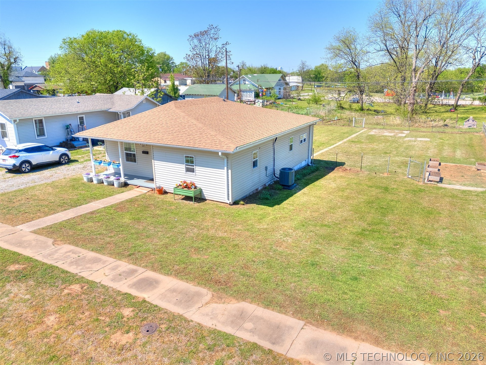 211 E 2nd Street Stroud OK 74079