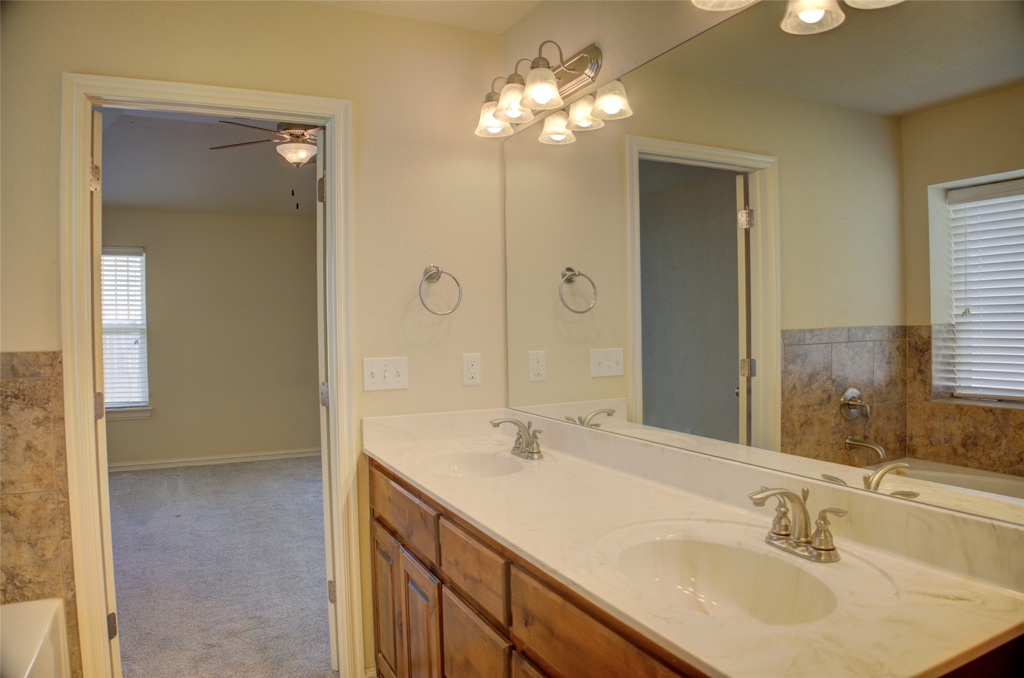 10715 Masters Circle Jenks OK 74037