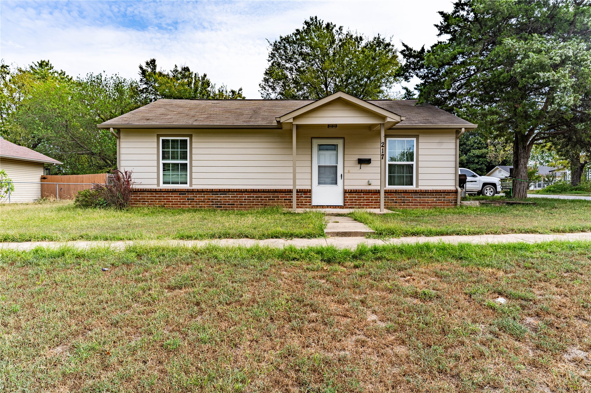 217 S Oak Street Bristow OK 74010