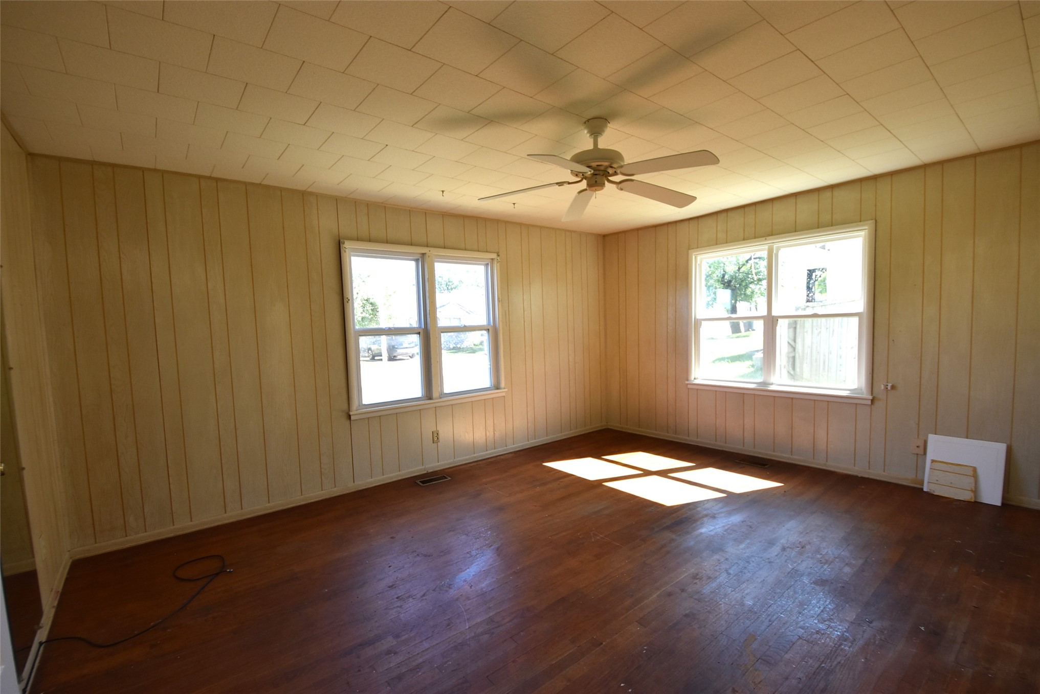 1323 Roosevelt Street Seminole OK 74868