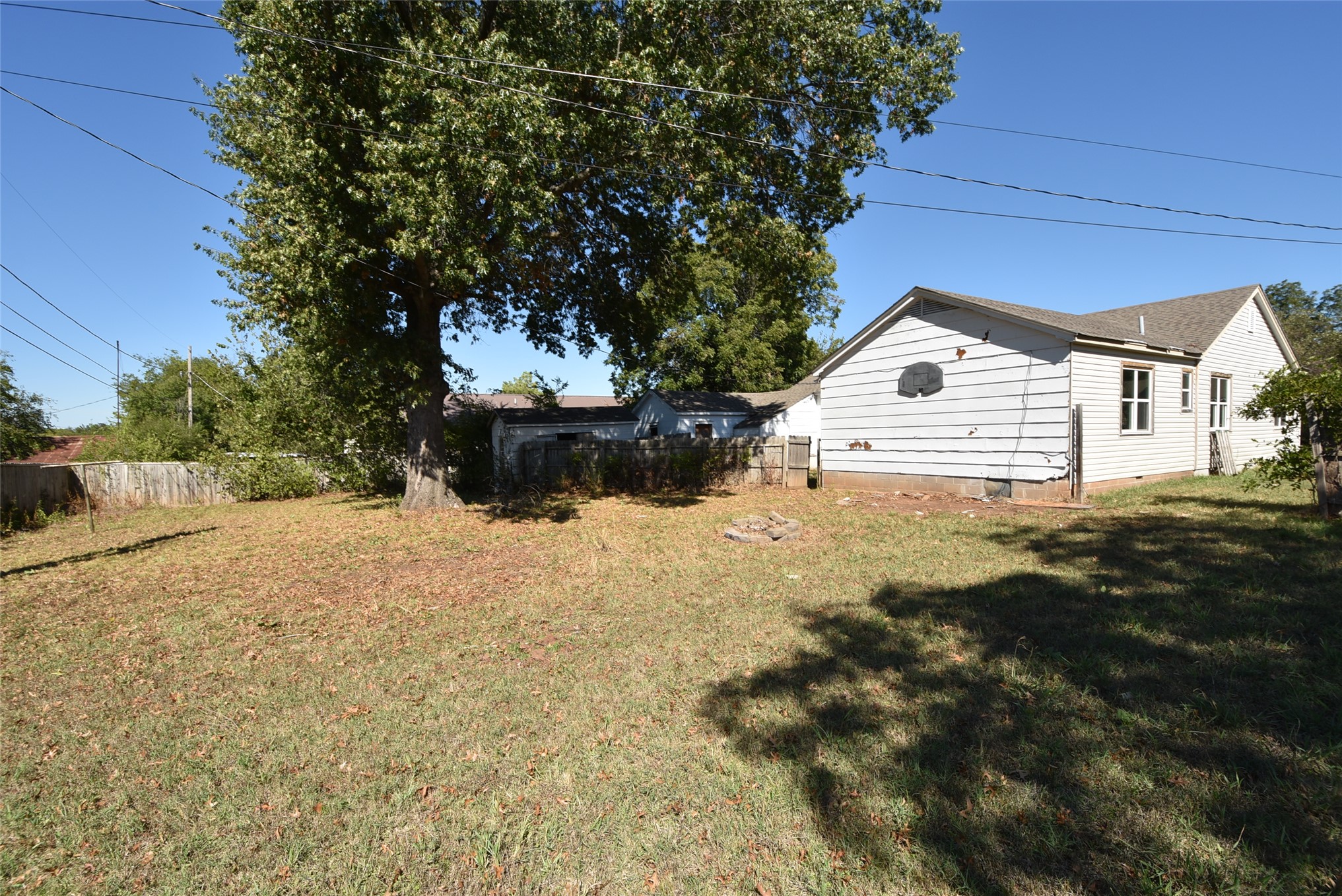 1323 Roosevelt Street Seminole OK 74868