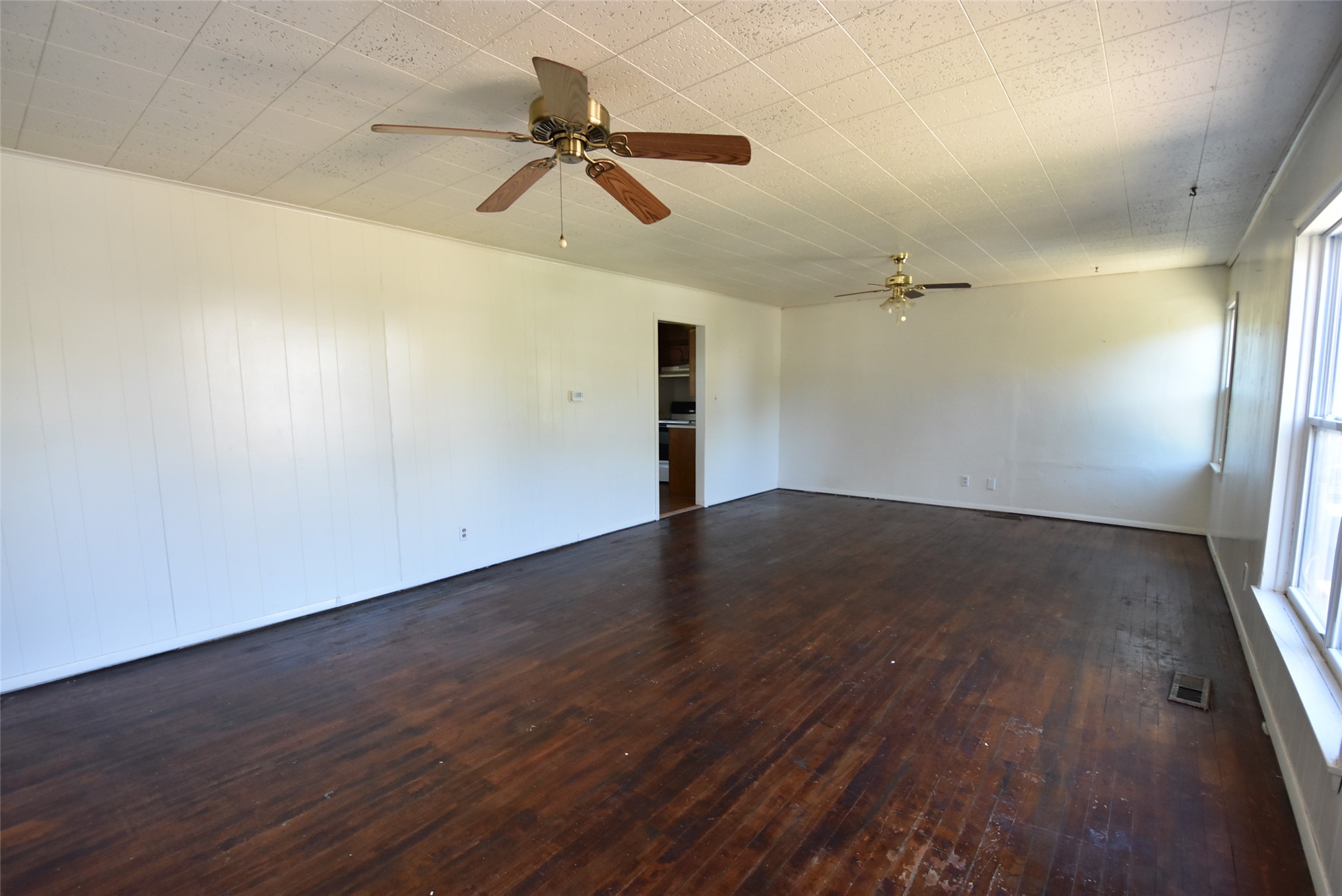 1323 Roosevelt Street Seminole OK 74868