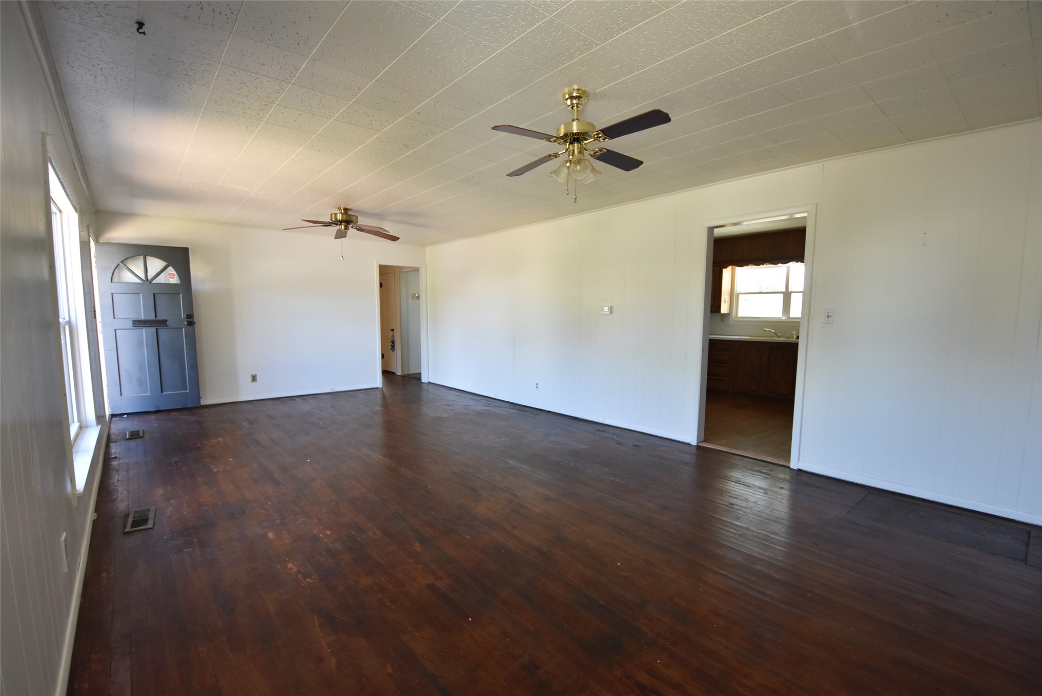 1323 Roosevelt Street Seminole OK 74868