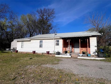 31 W 8th Street Kiowa OK 74553