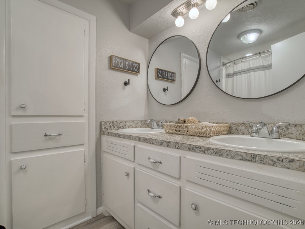 2005 E Foster Ada OK 74820