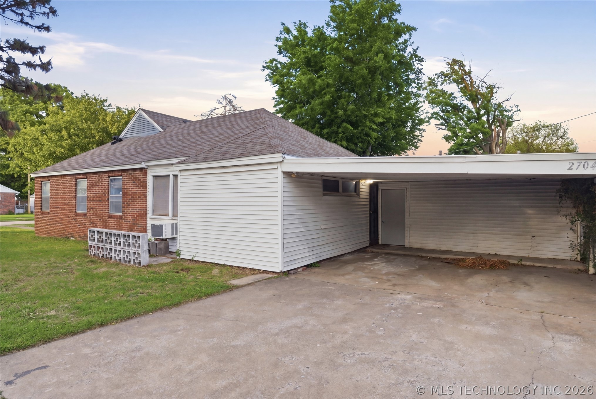 2704 E 4th Street Tulsa OK 74104