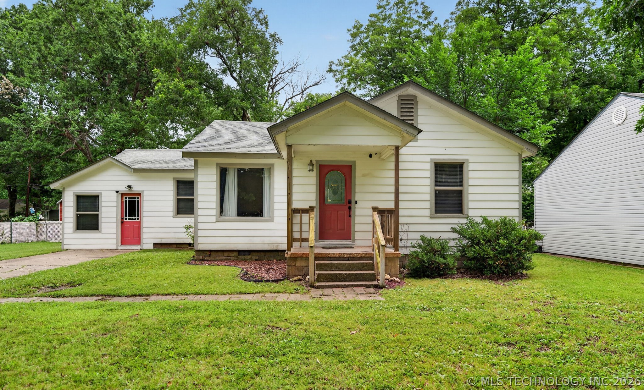 319 N Rowe Pryor OK 74361