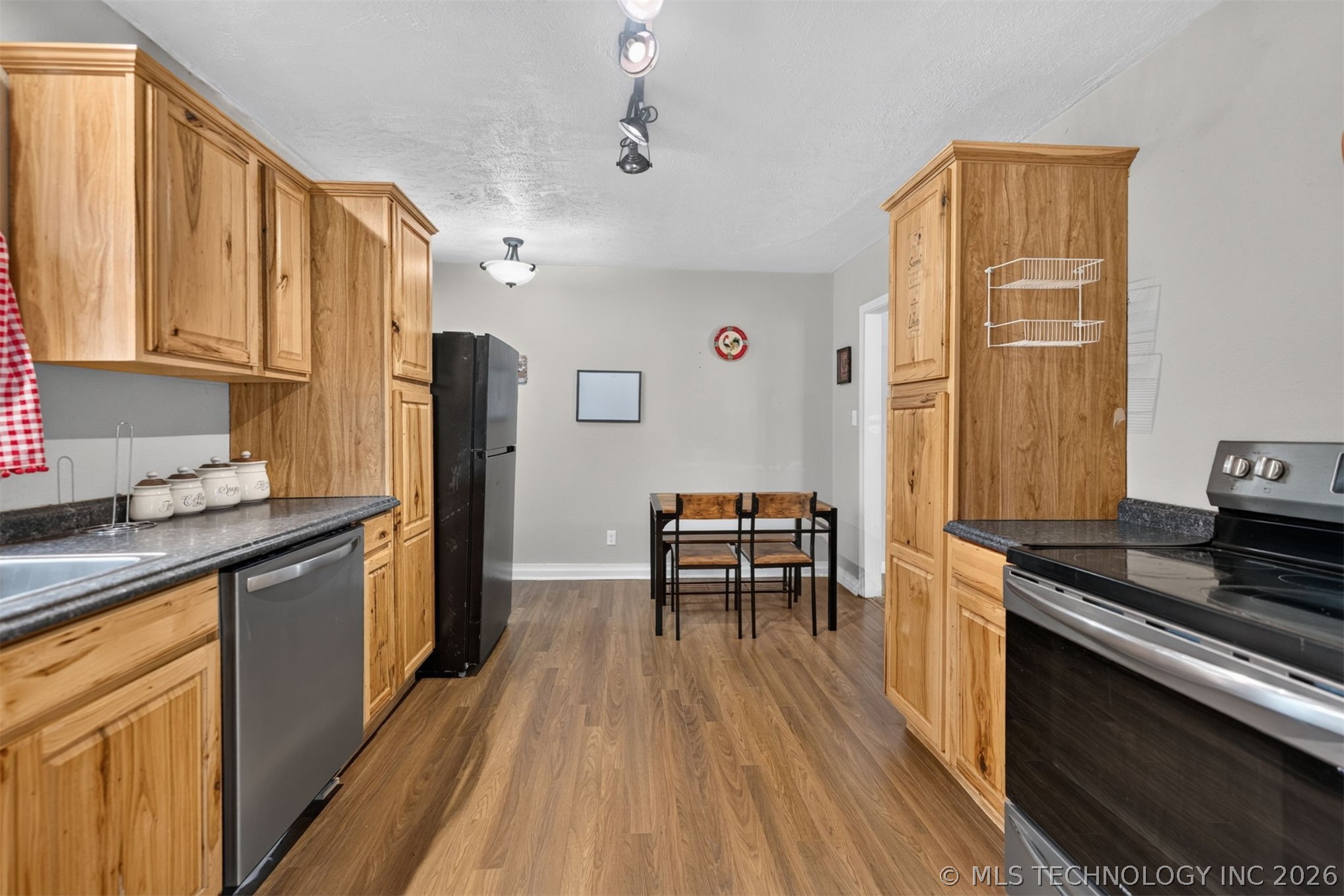 319 N Rowe Pryor OK 74361