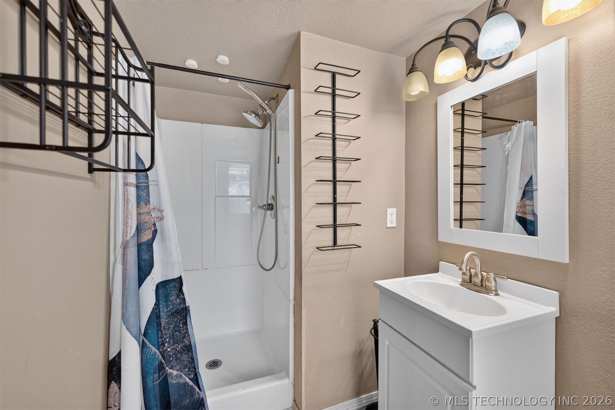 319 N Rowe Pryor OK 74361