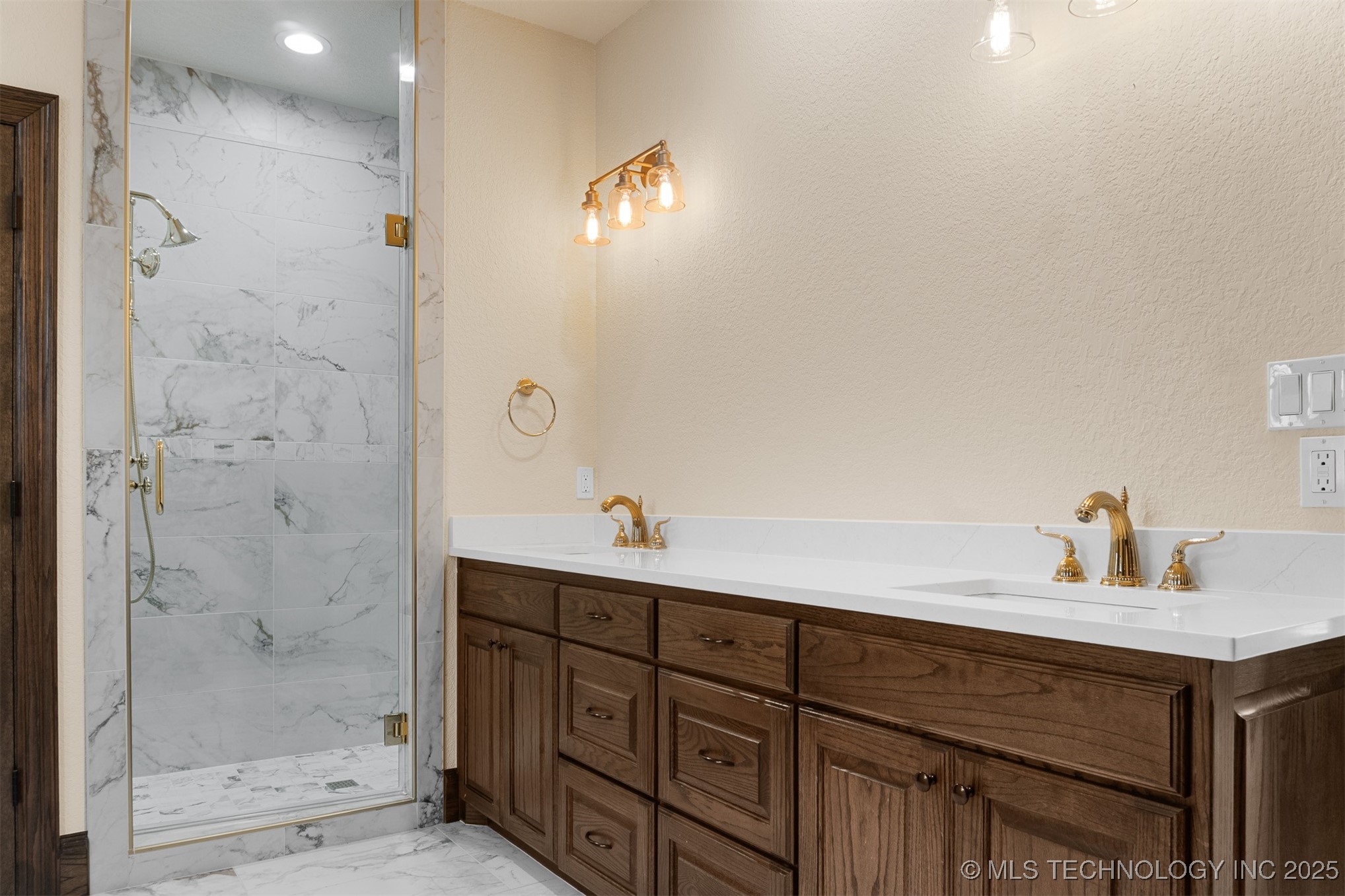 3002 Quail Ridge Circle Durant OK 74701