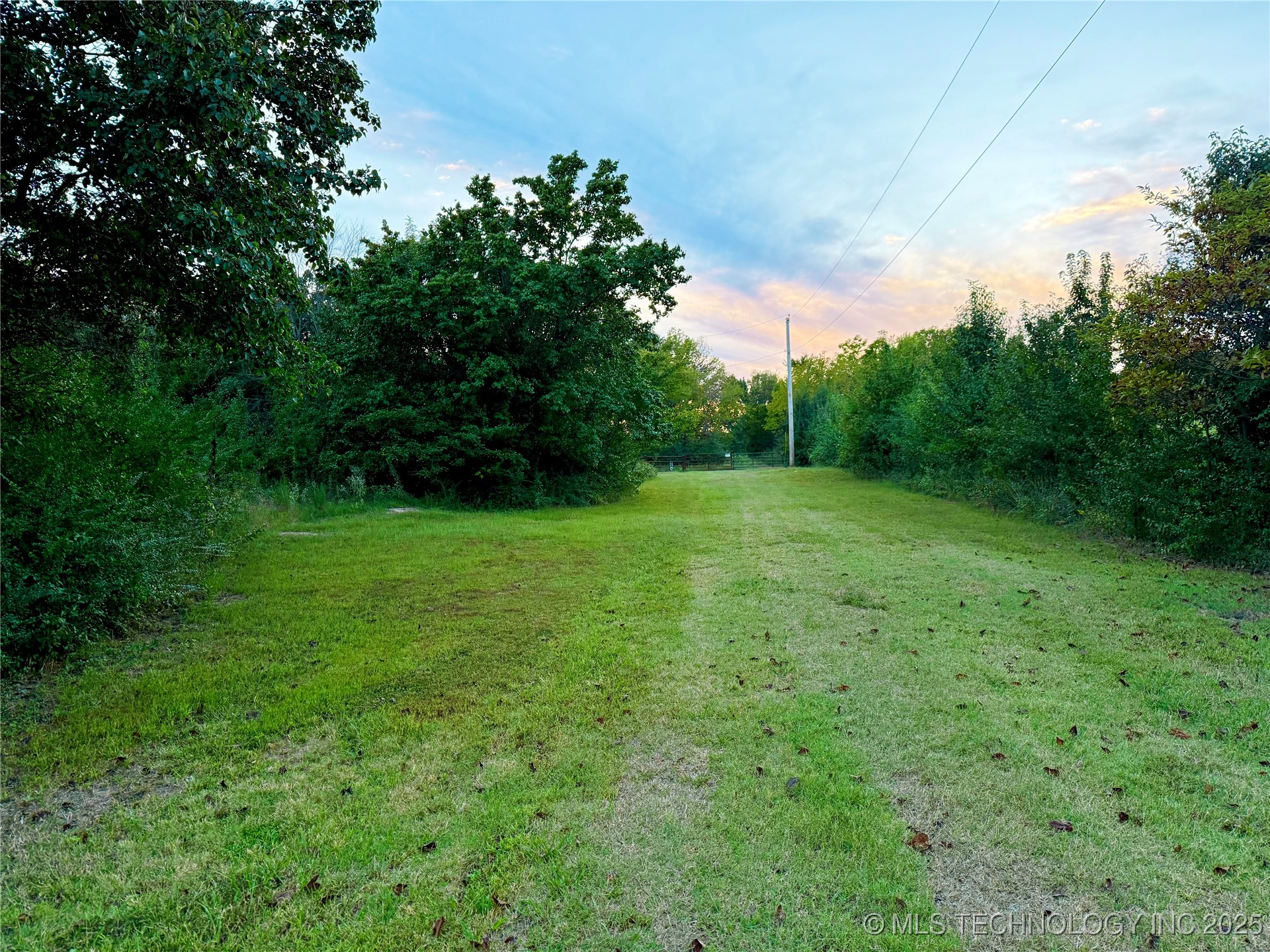 19382 S Old State Hwy 2 Highway Warner OK 74469