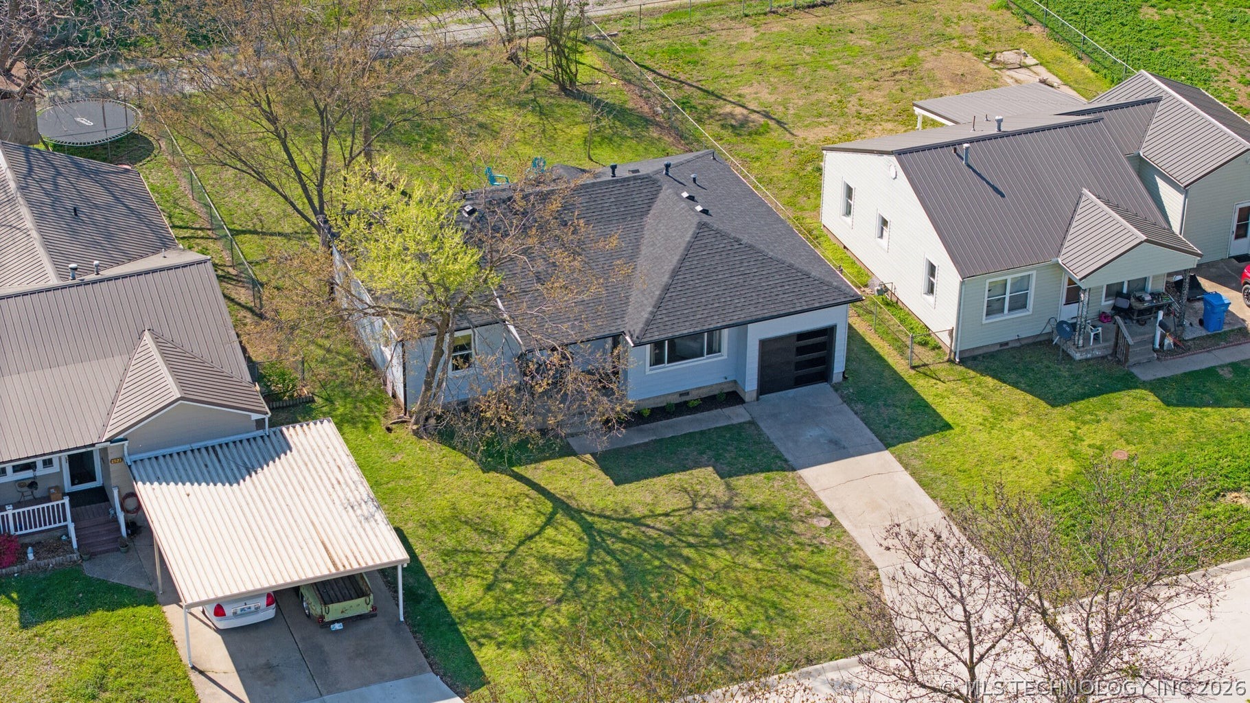 1925 B Street NE Miami OK 74354