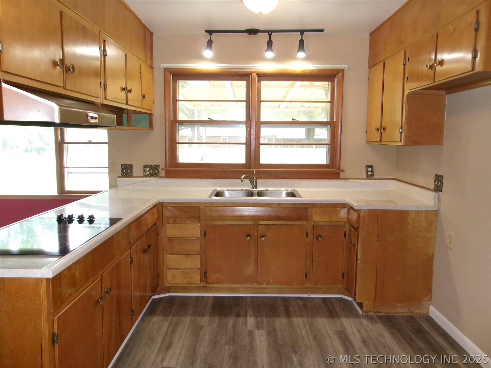 2425 Hilltop Avenue Muskogee OK 74403