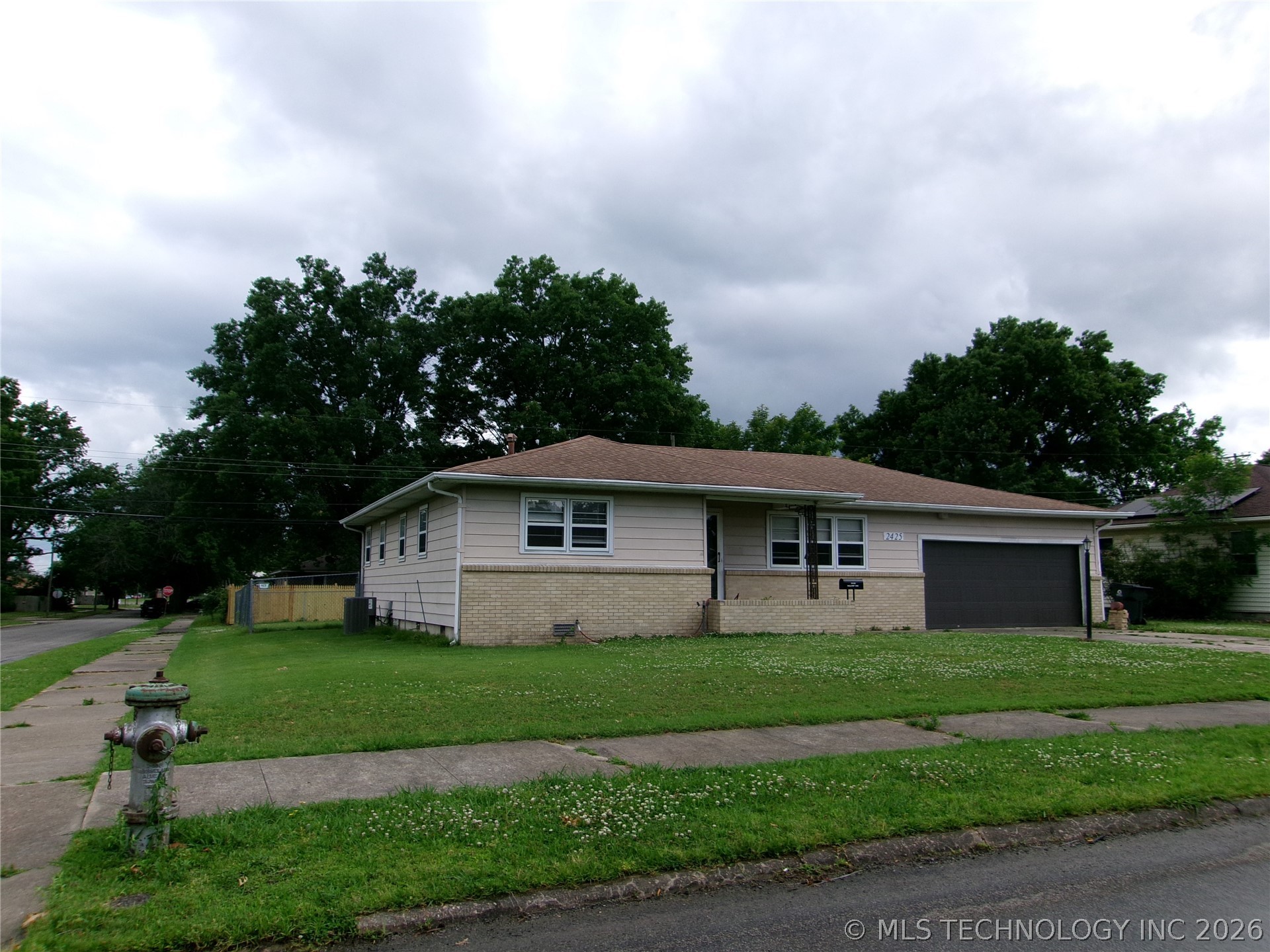 2425 Hilltop Avenue Muskogee OK 74403