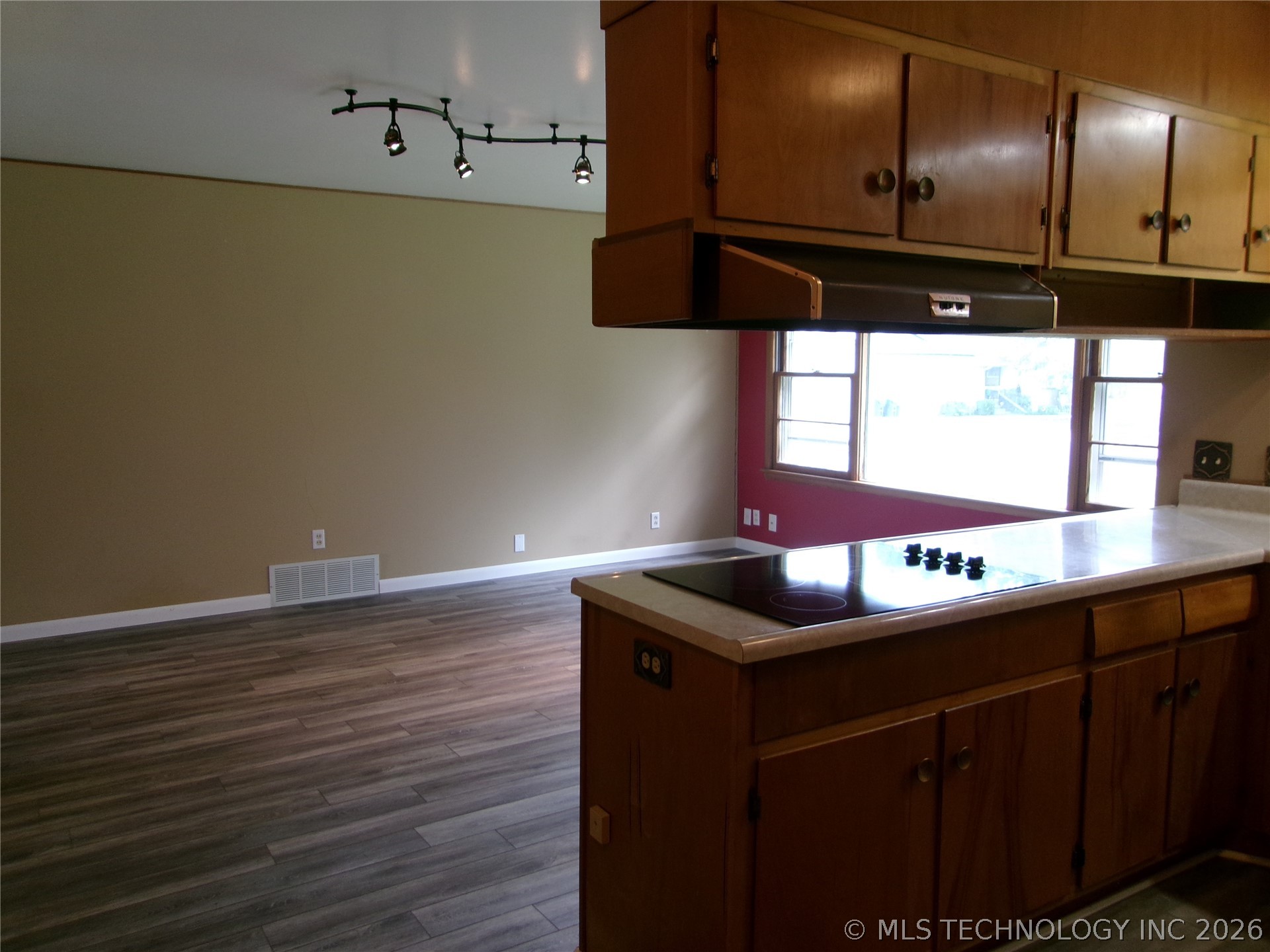 2425 Hilltop Avenue Muskogee OK 74403