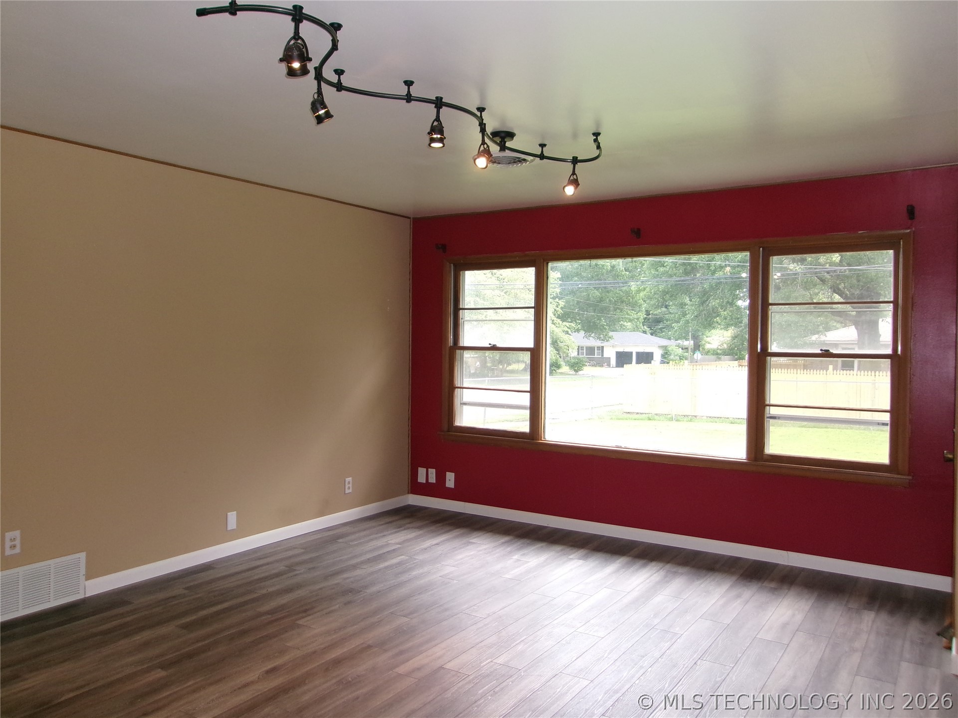 2425 Hilltop Avenue Muskogee OK 74403