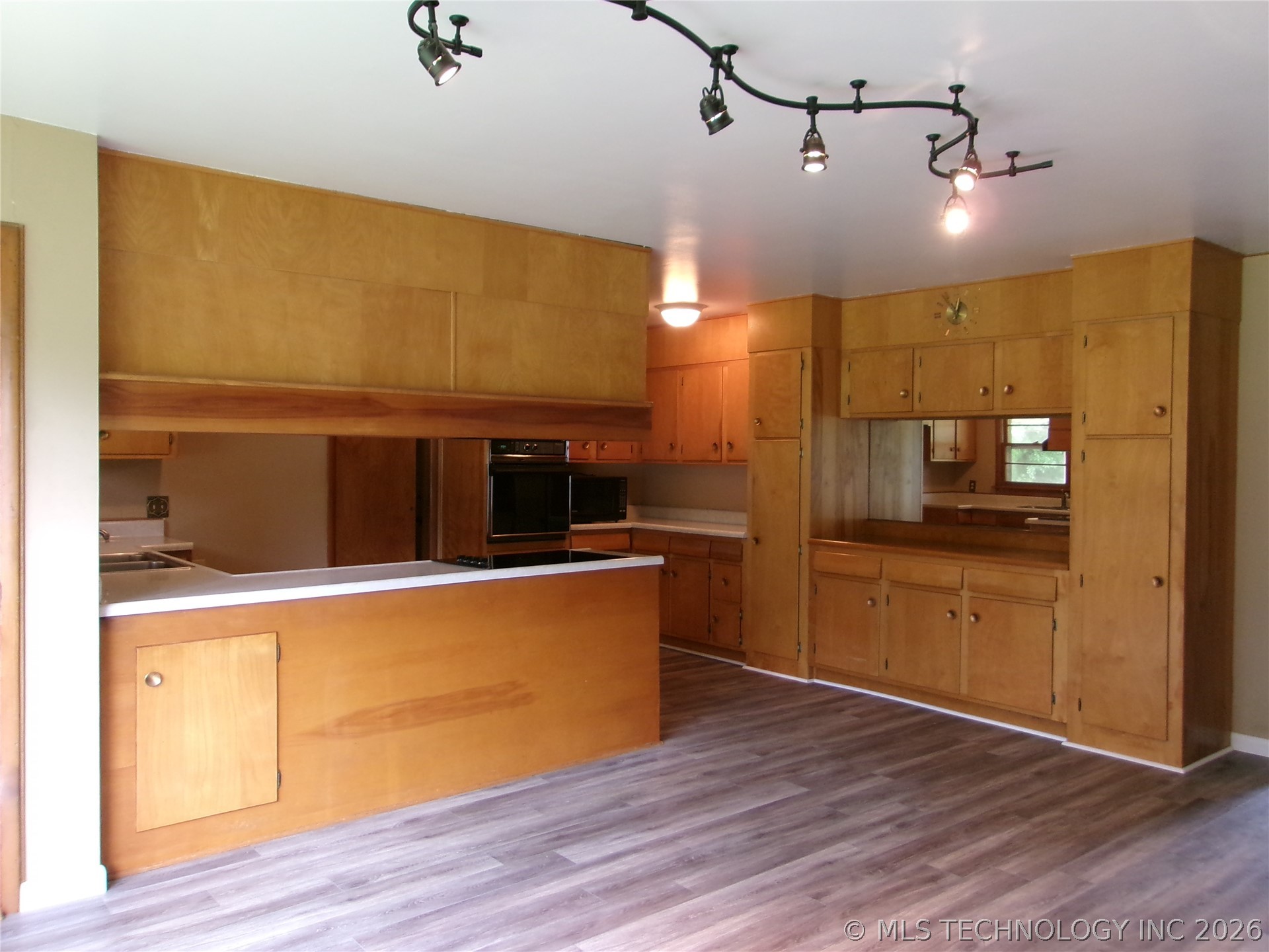 2425 Hilltop Avenue Muskogee OK 74403