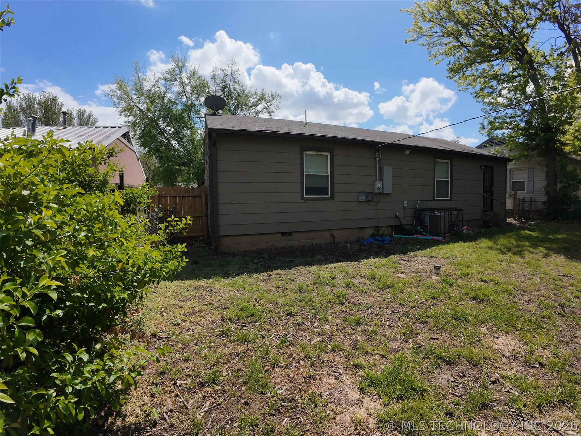 5947 E Newton Street Tulsa OK 74115