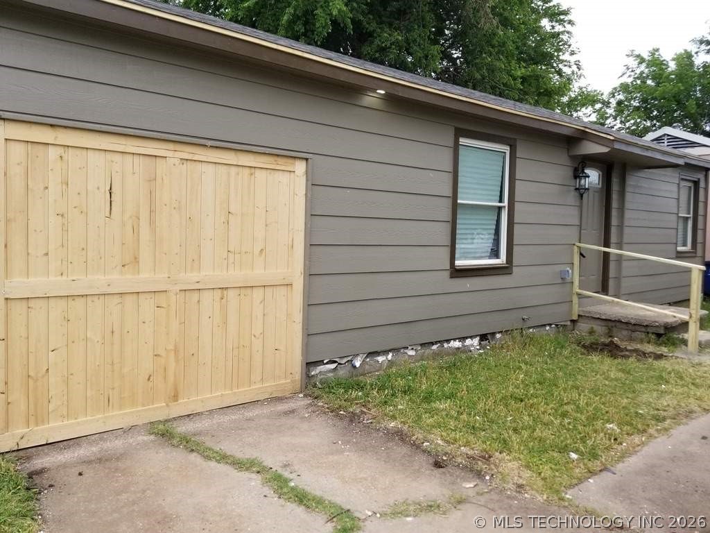 5947 E Newton Street Tulsa OK 74115