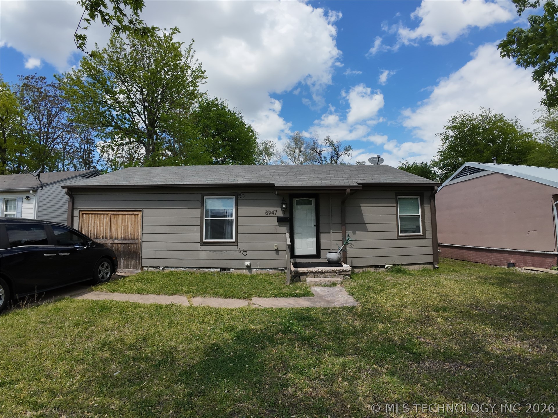 5947 E Newton Street Tulsa OK 74115
