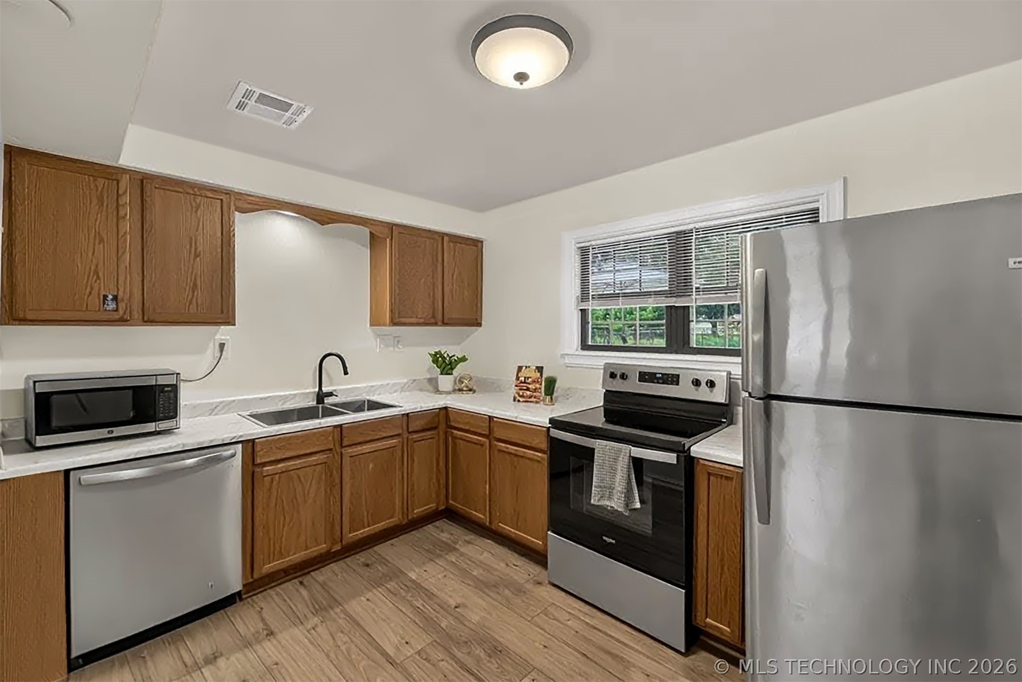 322 E Maple Street Skiatook OK 74070