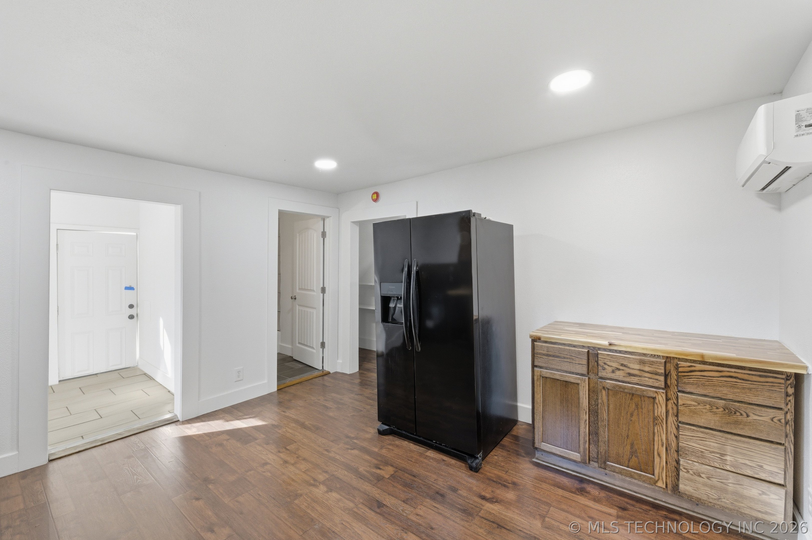 611 N Division Street Cleveland OK 74020