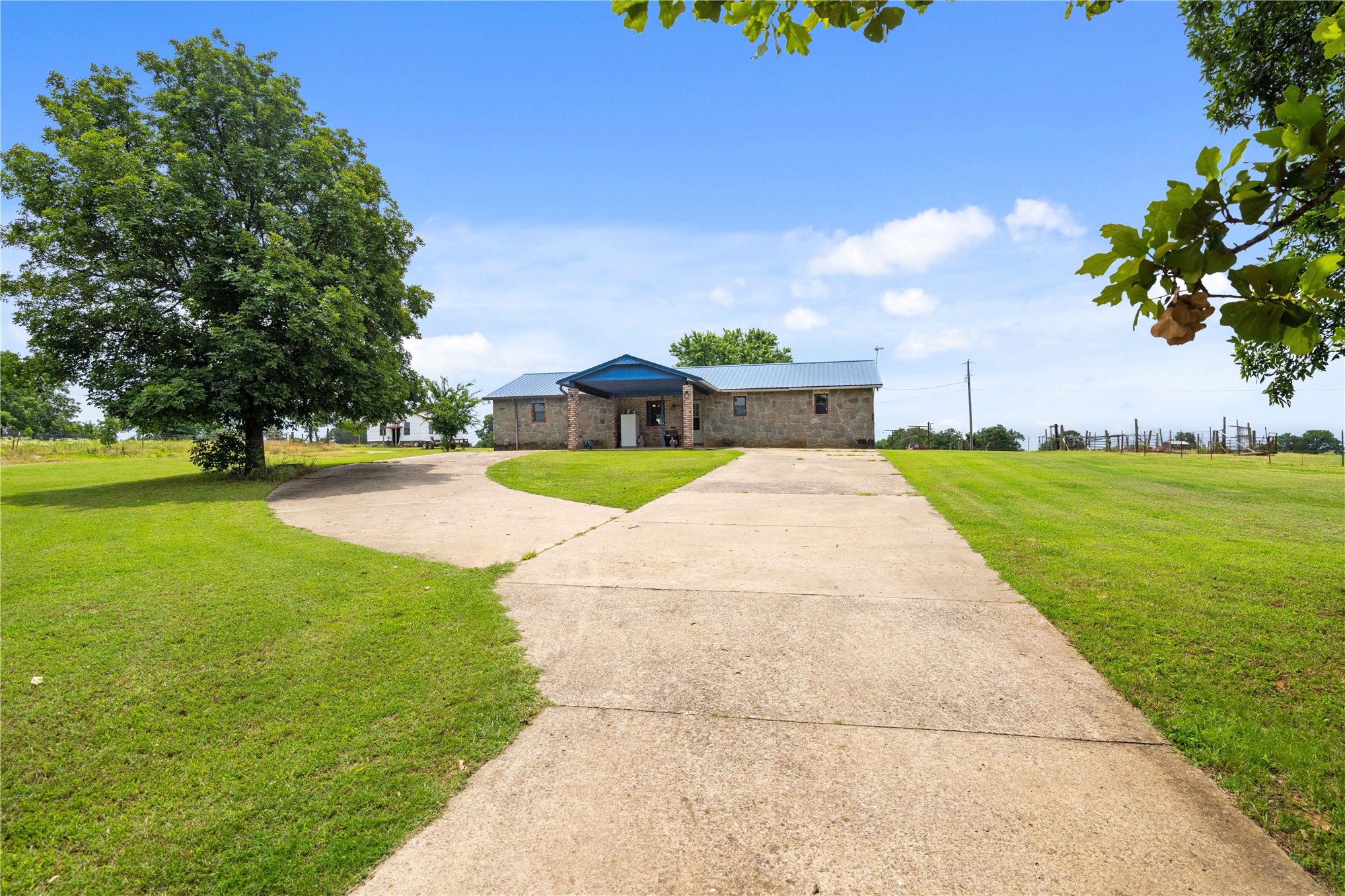 10865 E 258th Street S Porum OK 74455