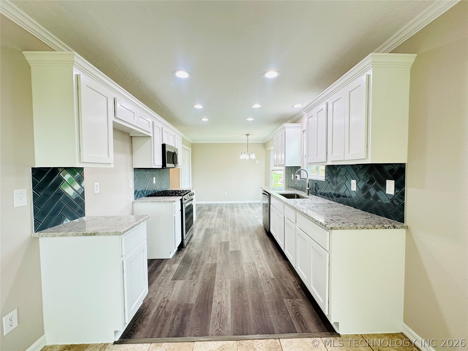 1409 W Baton Rouge Circle Broken Arrow OK 74011