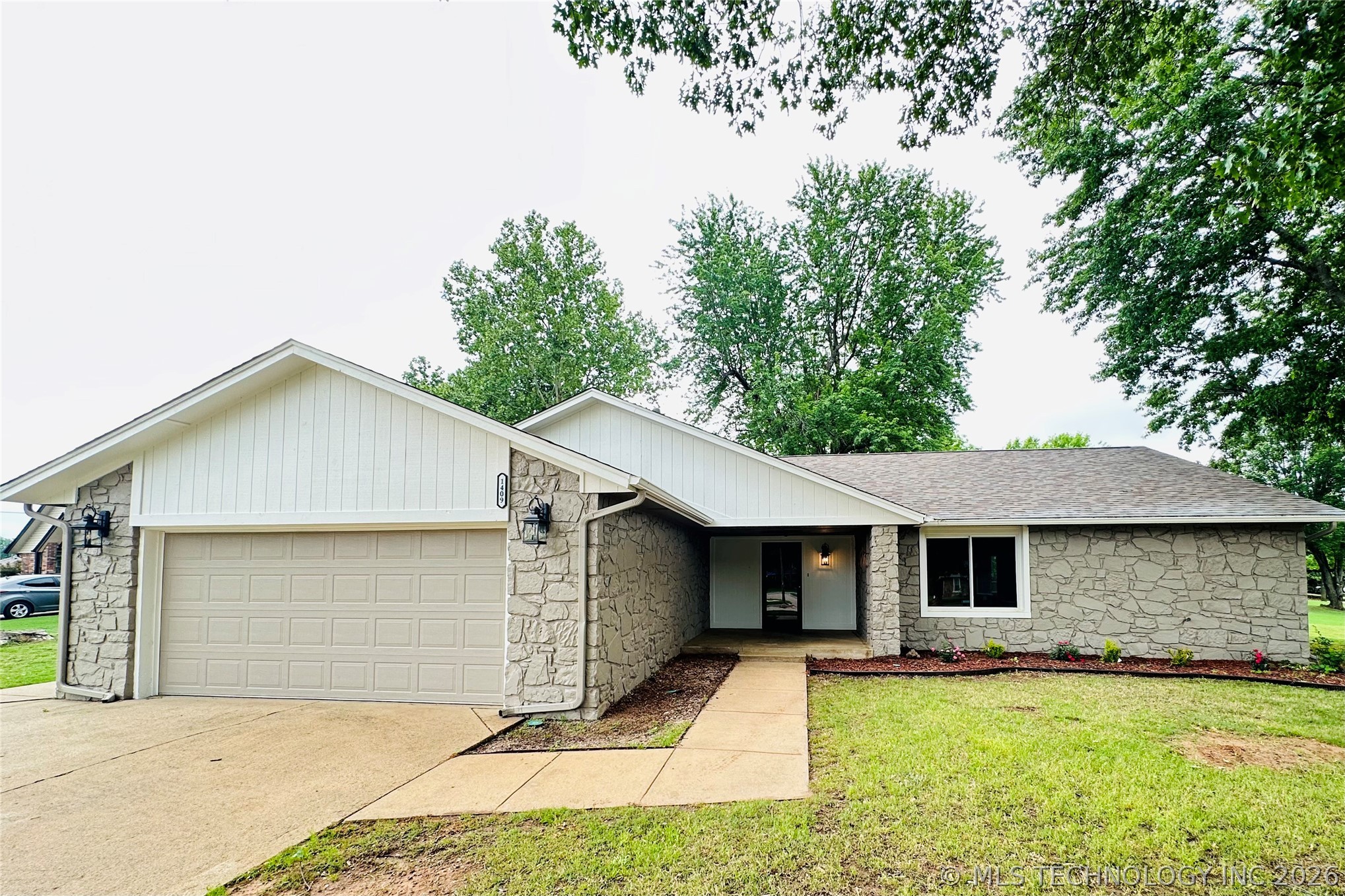1409 W Baton Rouge Circle Broken Arrow OK 74011