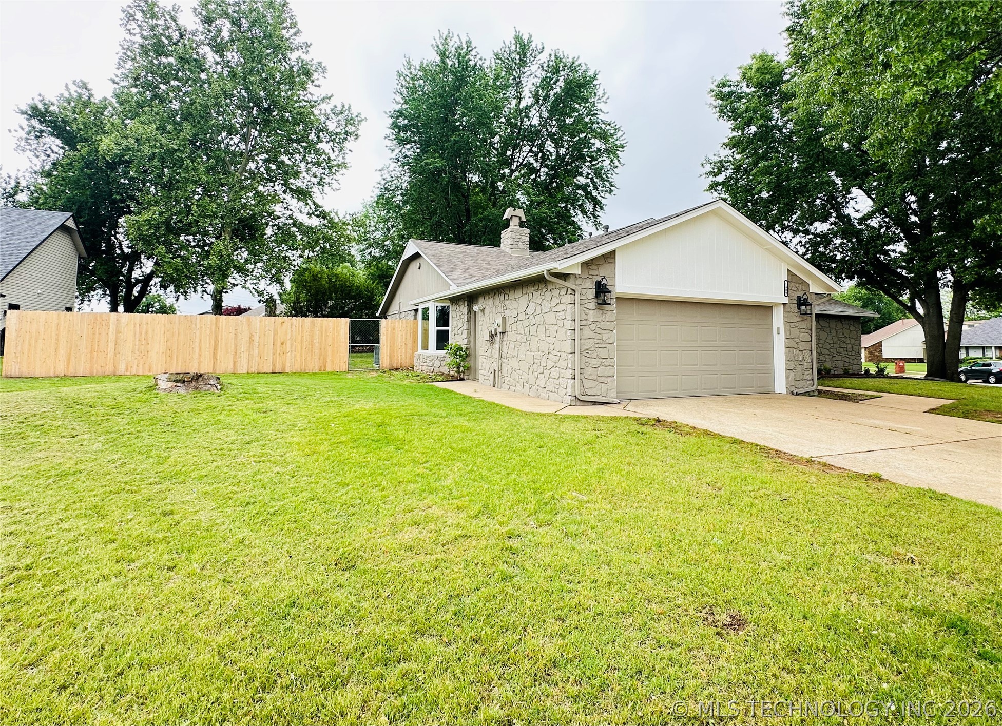 1409 W Baton Rouge Circle Broken Arrow OK 74011