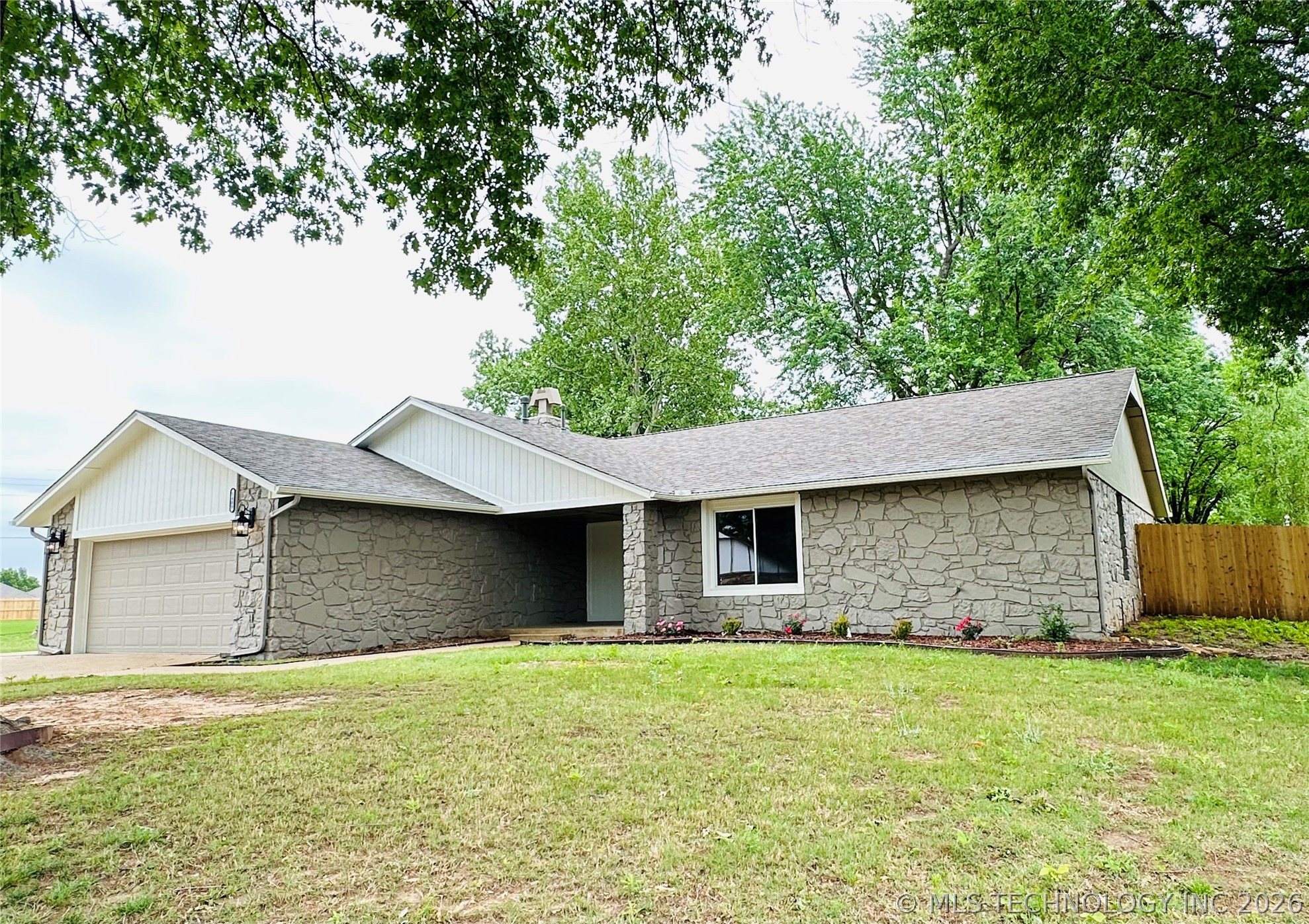 1409 W Baton Rouge Circle Broken Arrow OK 74011