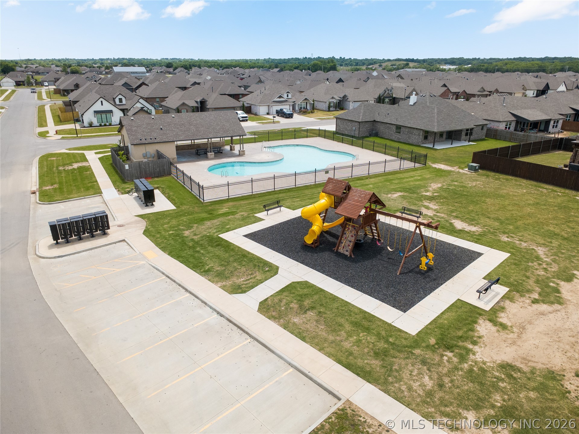 27713 E 107th Street Coweta OK 74429