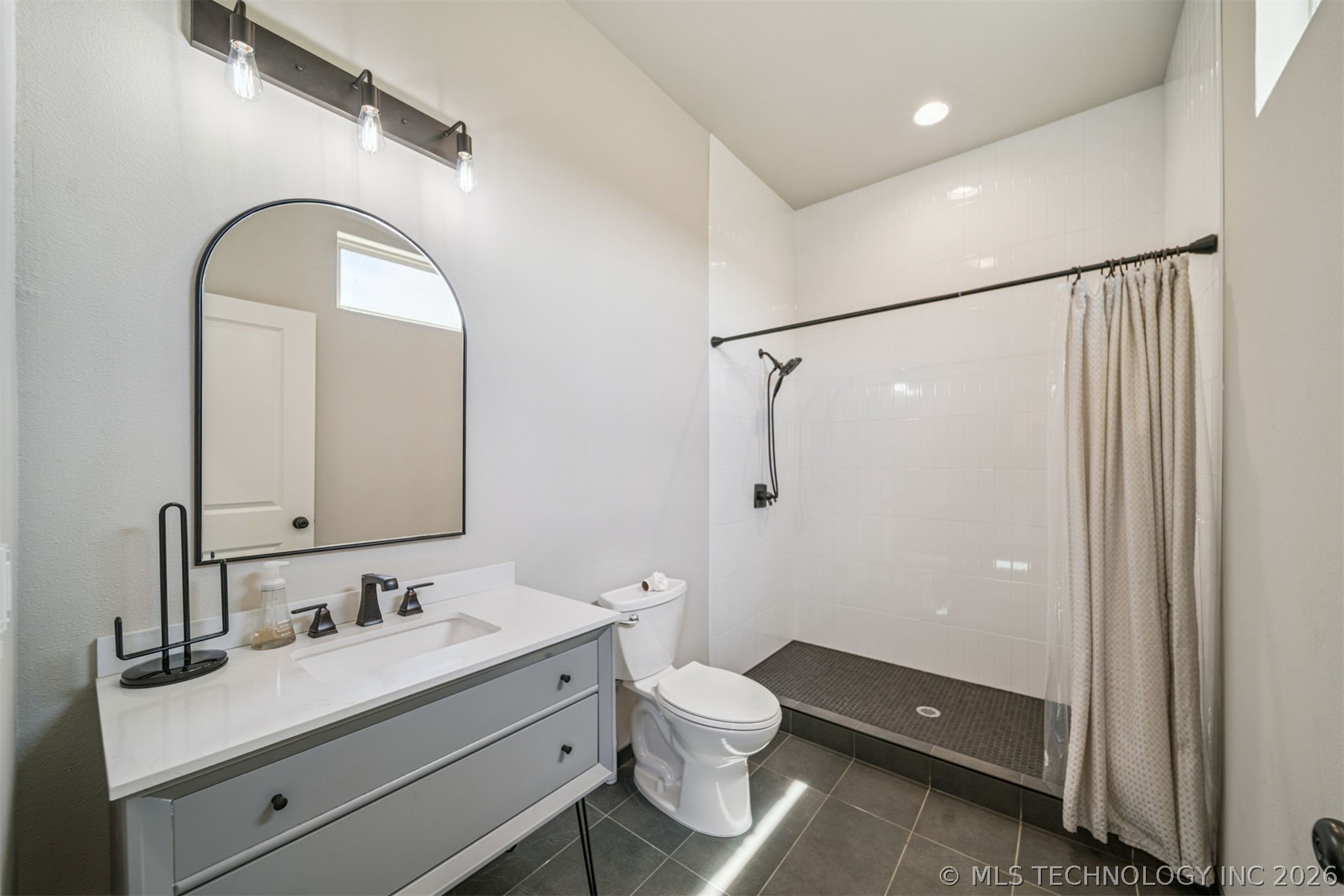 6690 E 525 Road Claremore OK 74019